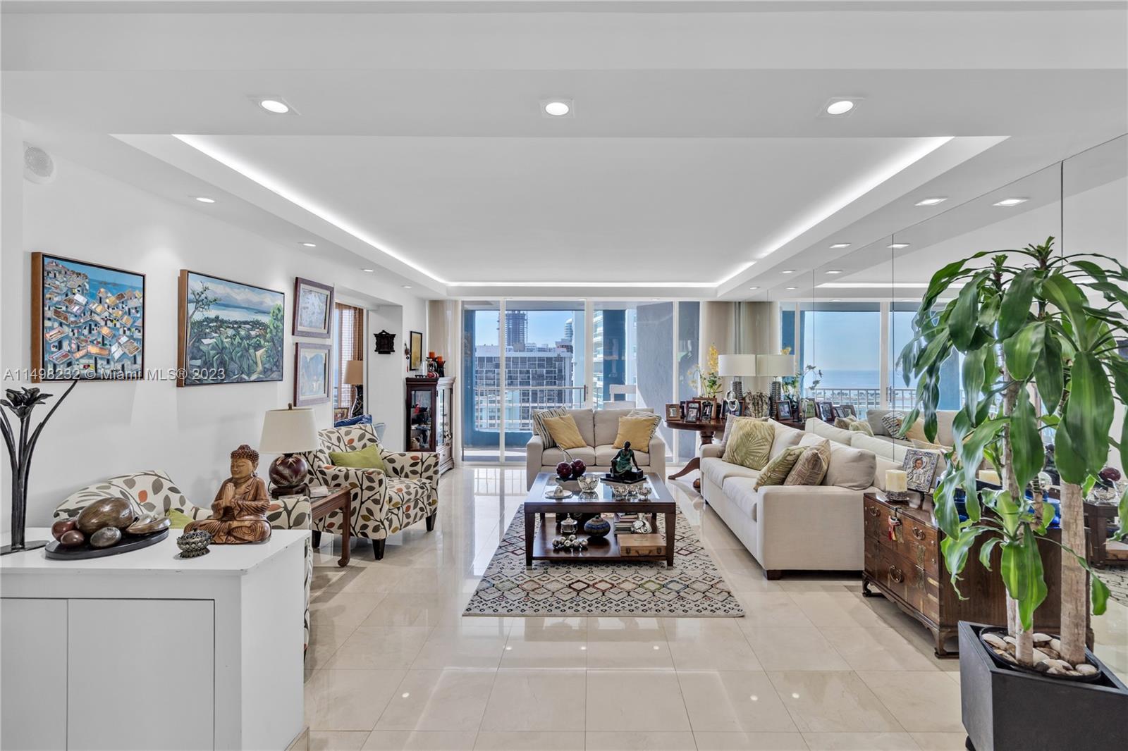 1627 Brickell Ave # 2405