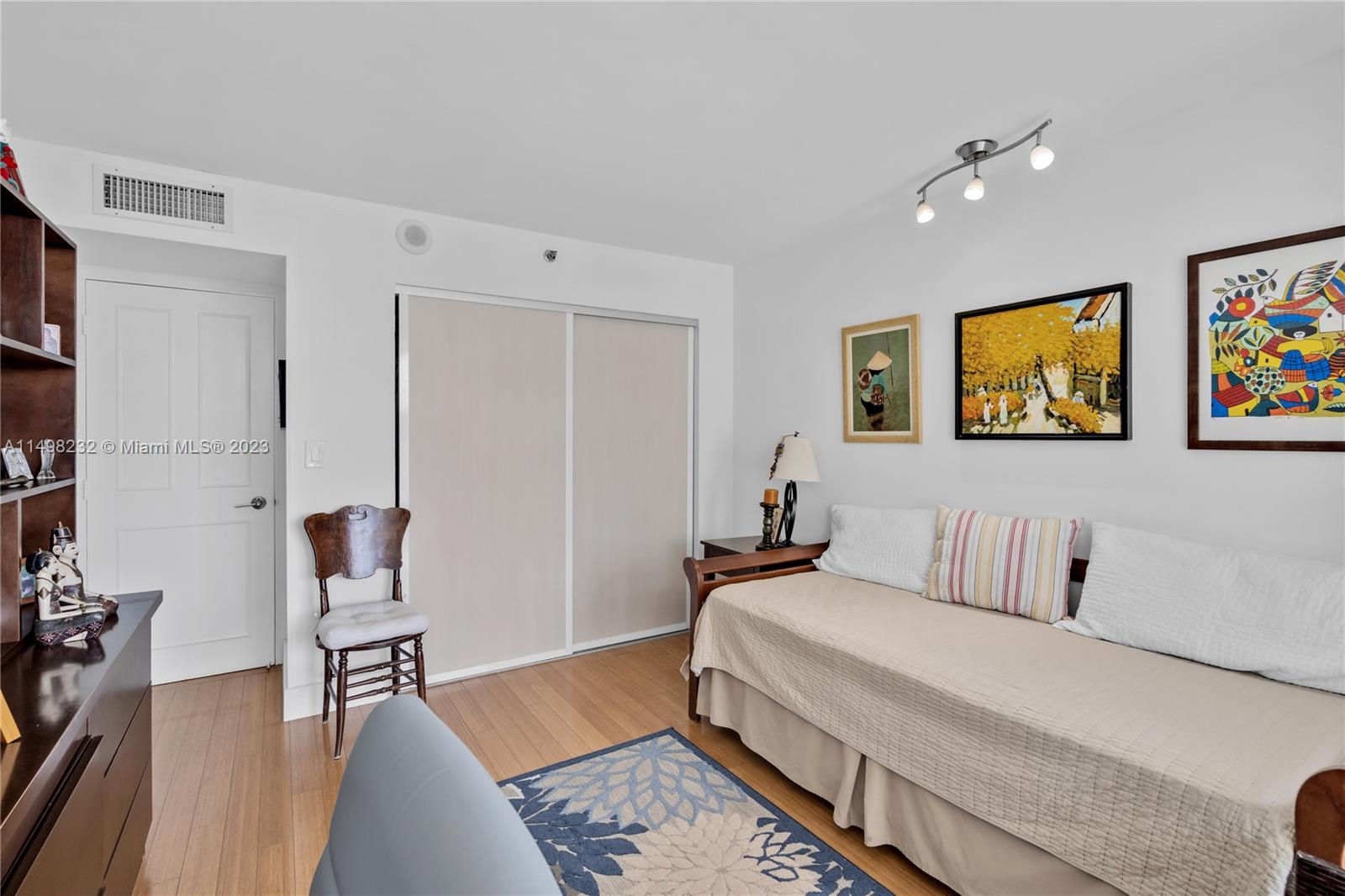 1627 Brickell Ave # 2405