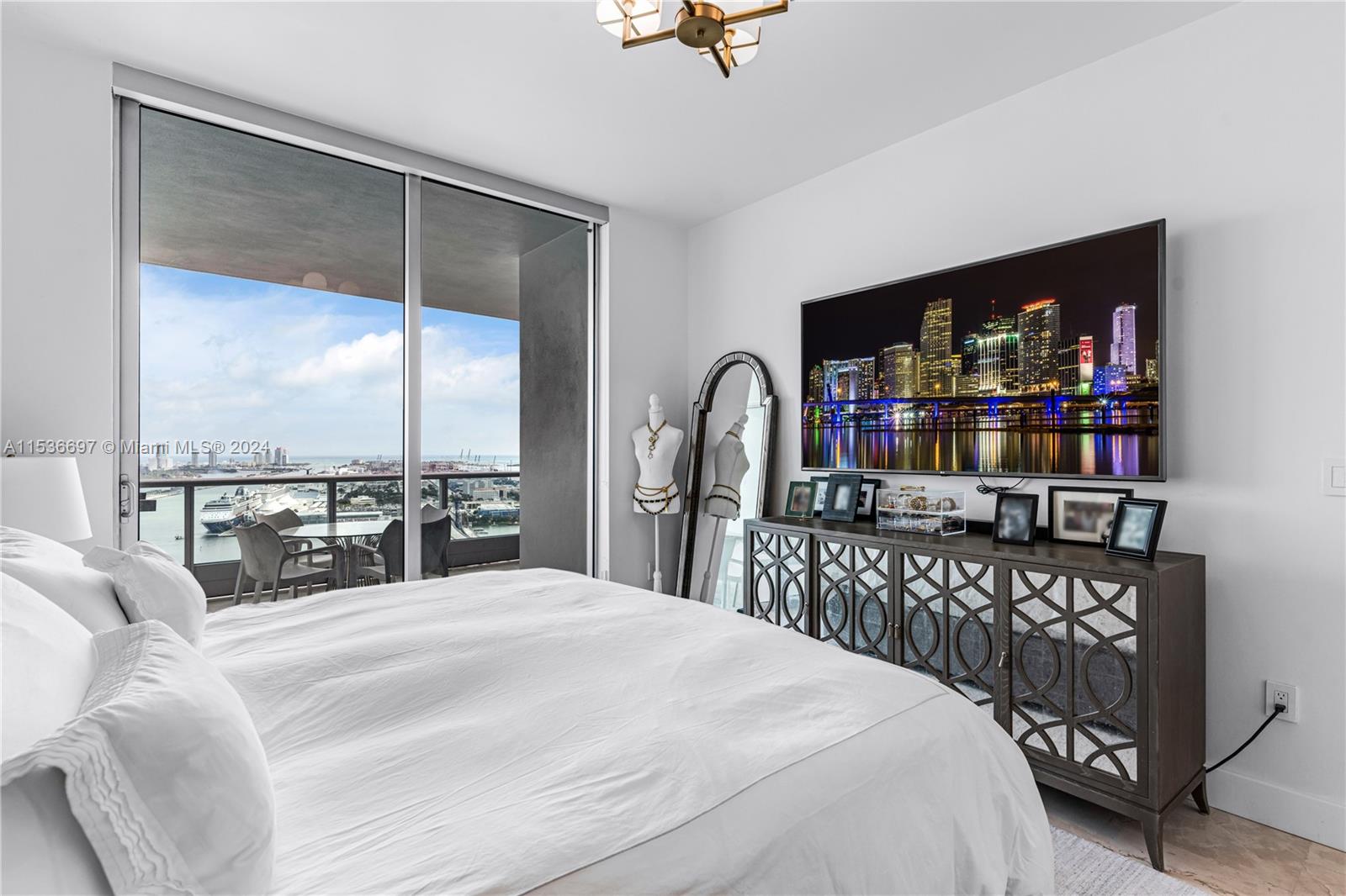 900 Biscayne Blvd # 3809
