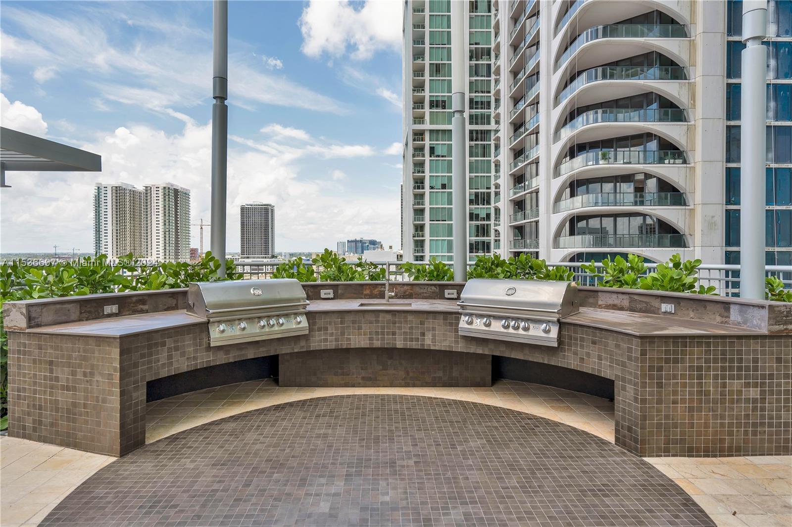 900 Biscayne Blvd # 3809