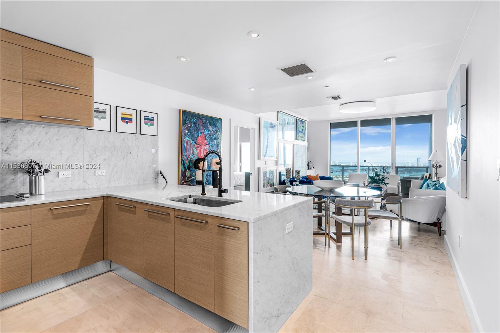 900 Biscayne Blvd # 3809