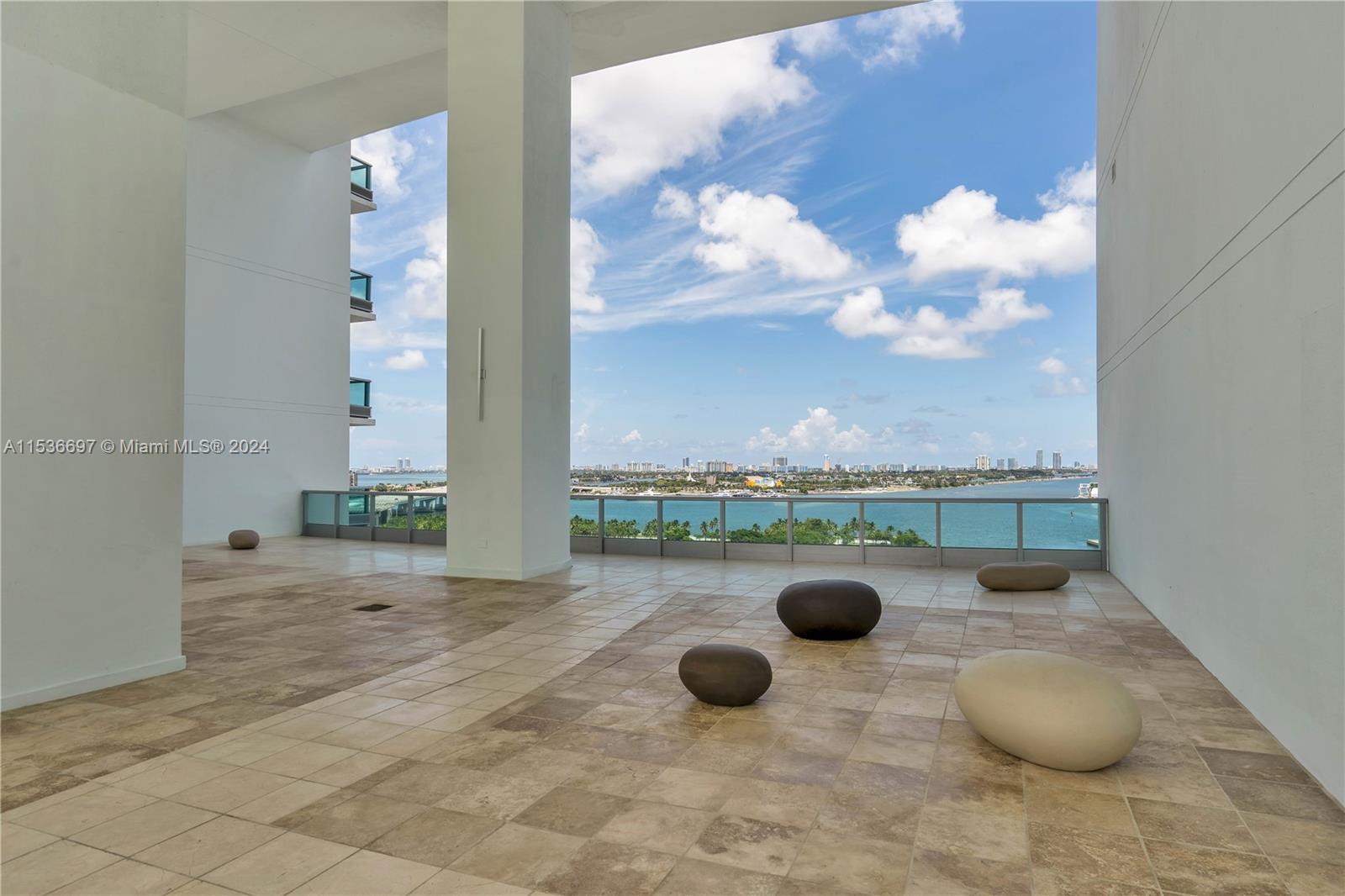 900 Biscayne Blvd # 3809