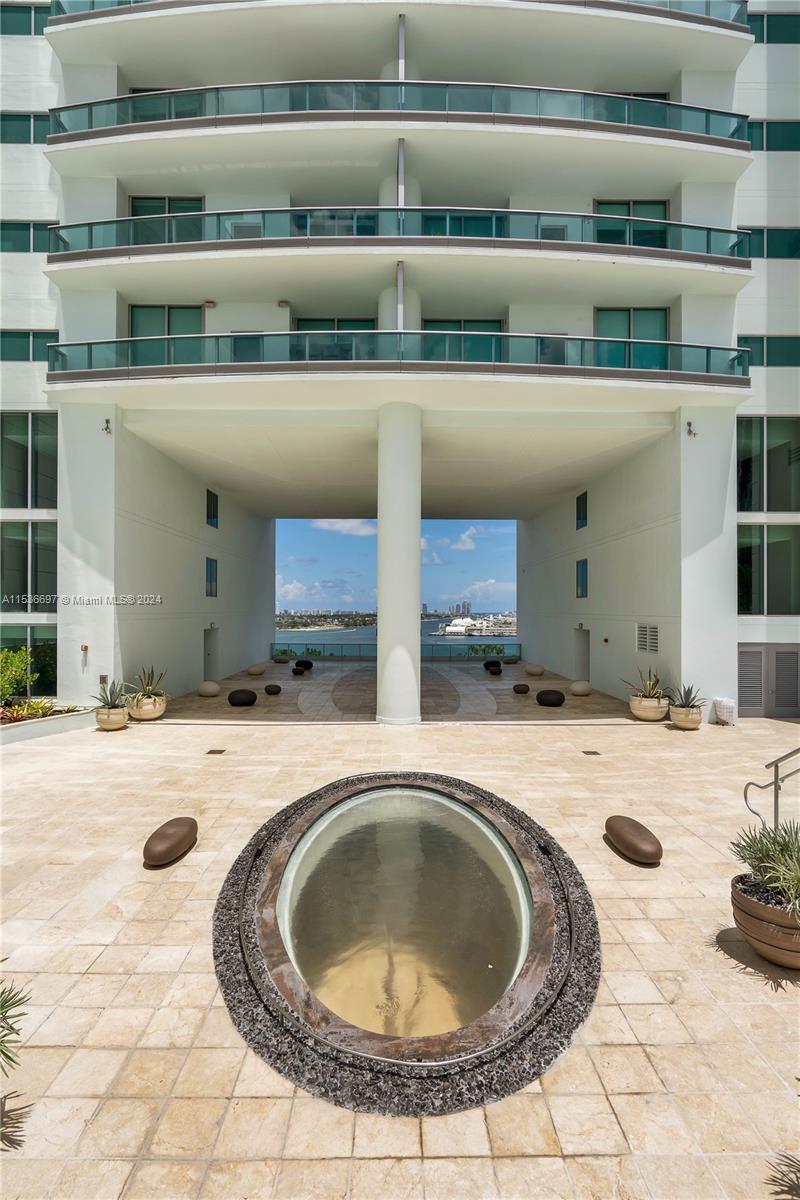 900 Biscayne Blvd # 3809