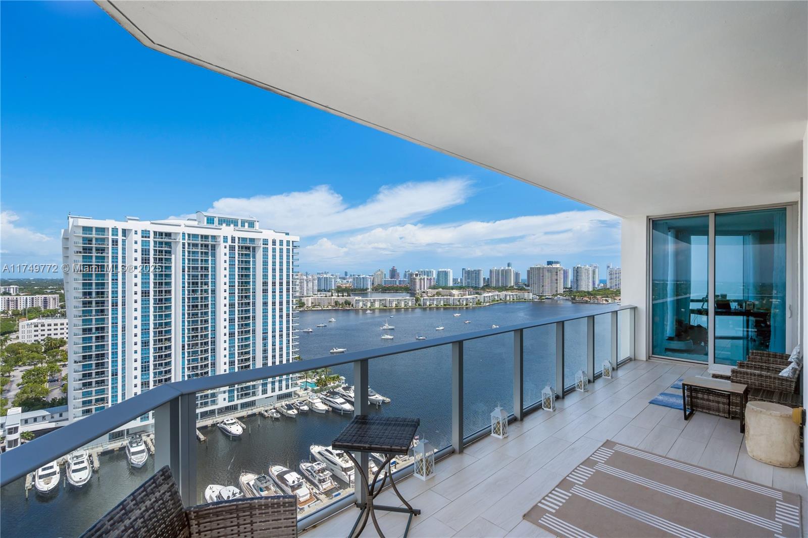 17111 Biscayne Blvd # 2001