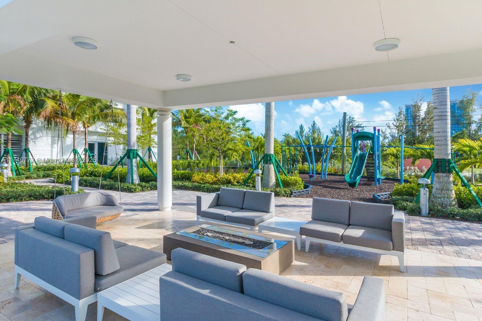 17111 Biscayne Blvd # 2001