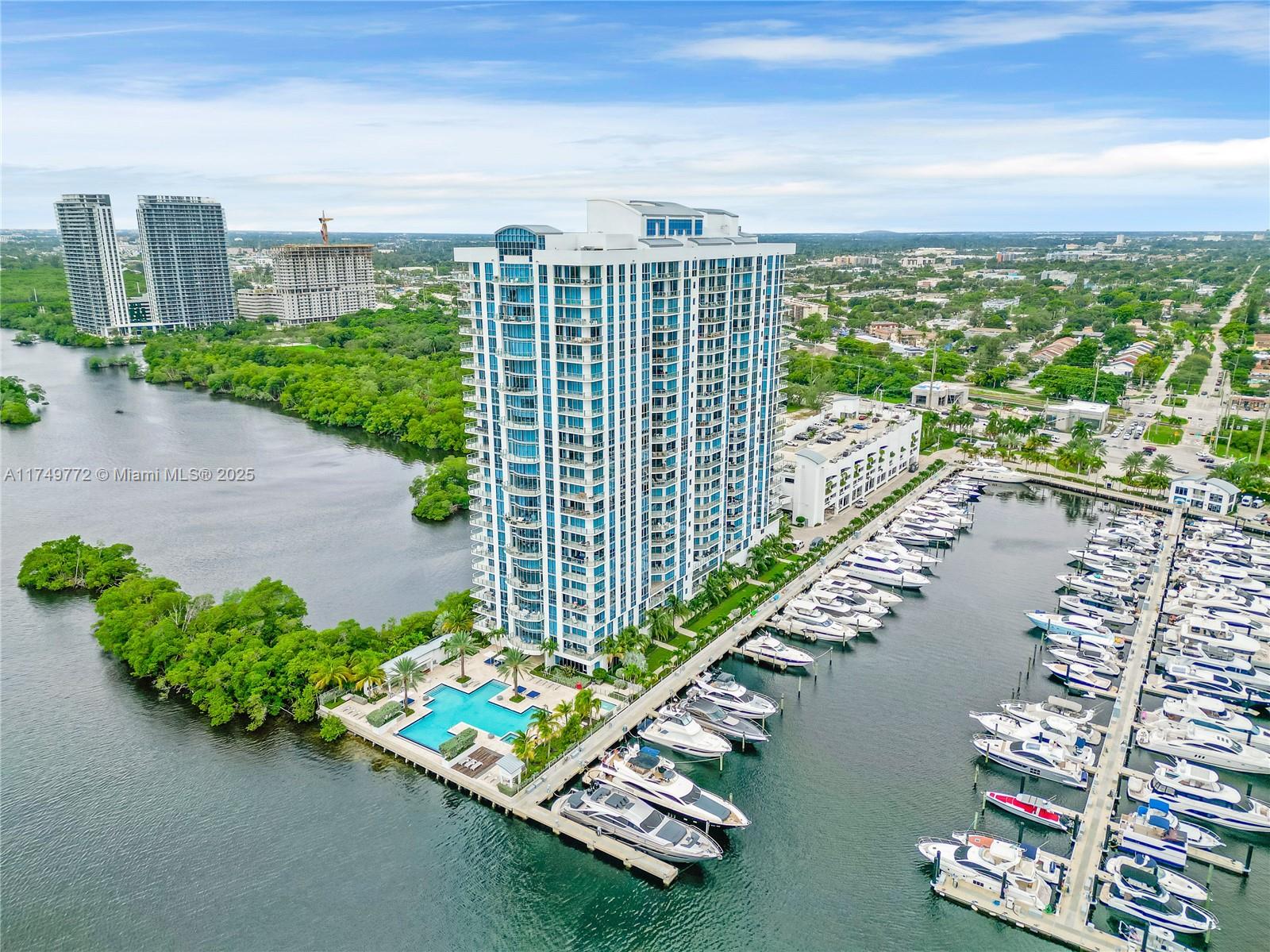 17111 Biscayne Blvd # 2001