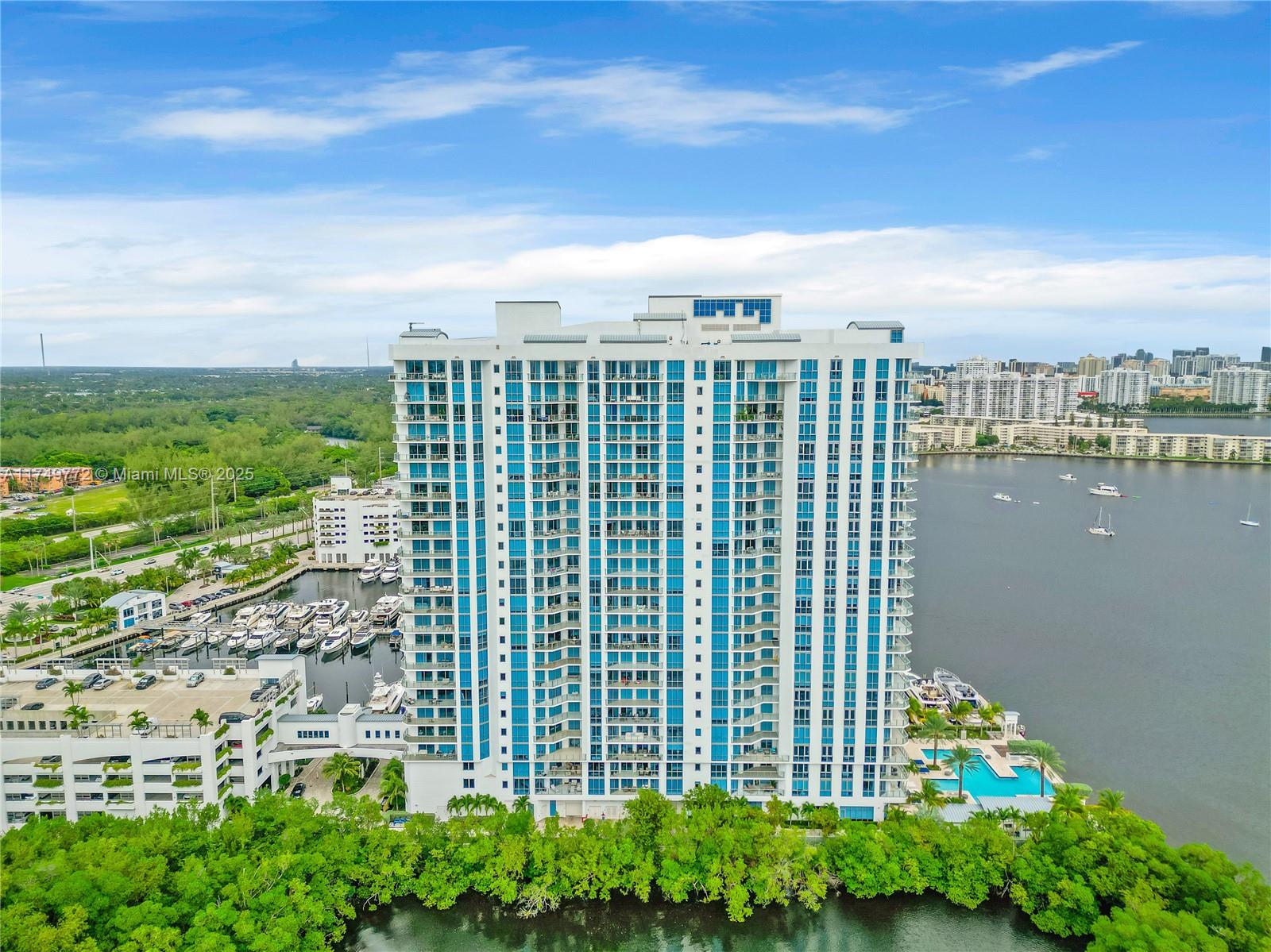 17111 Biscayne Blvd # 2001