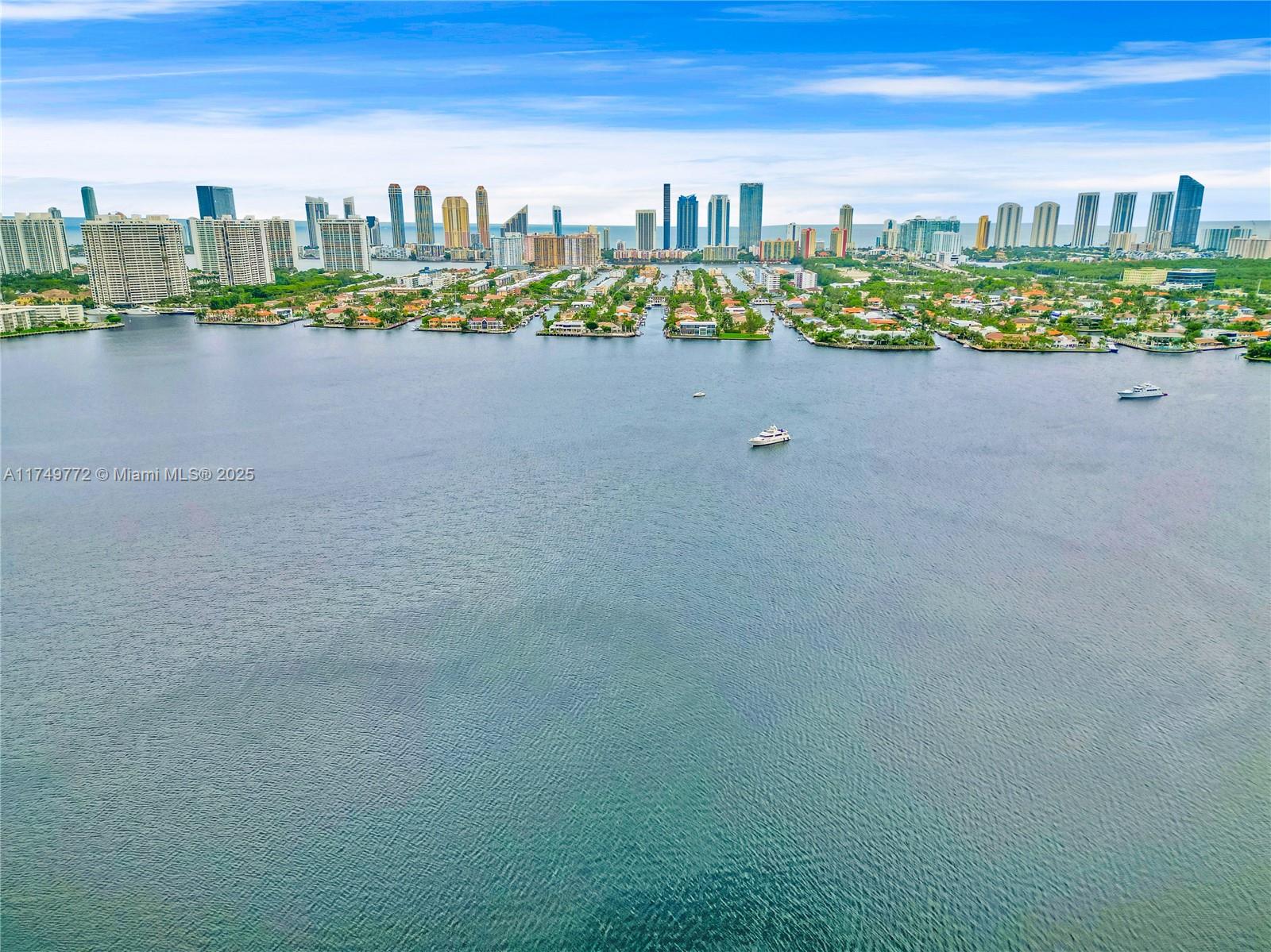 17111 Biscayne Blvd # 2001