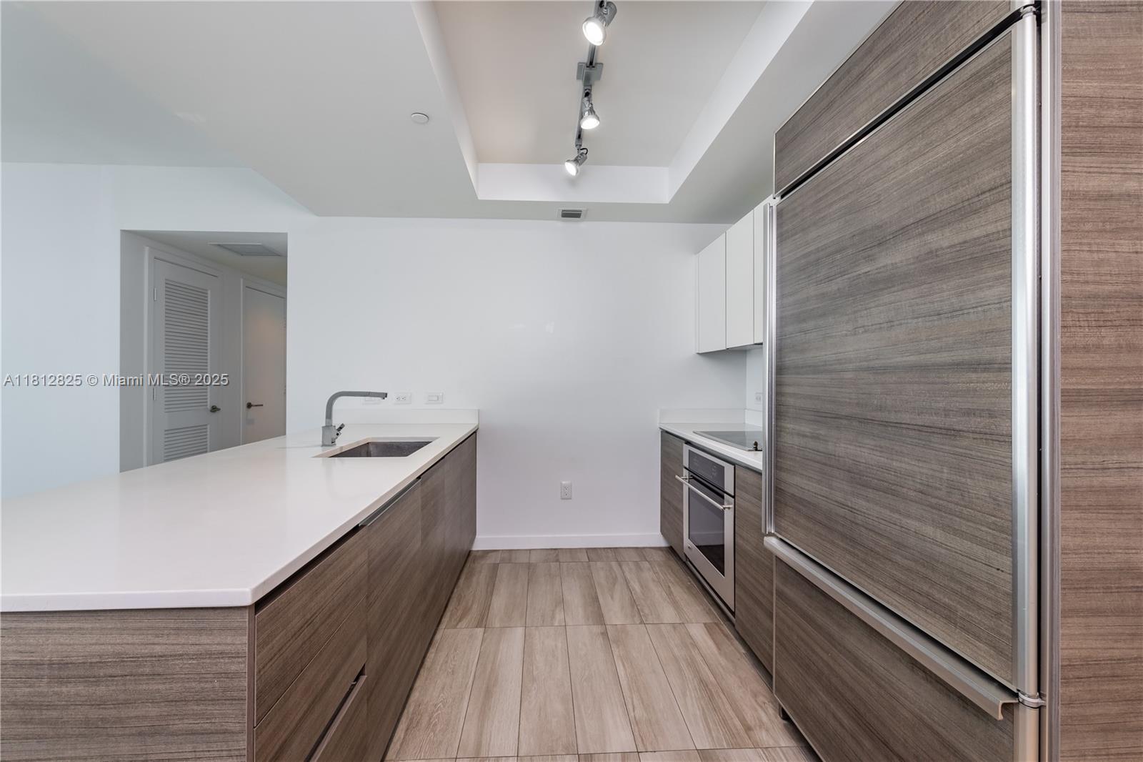 1100 S Miami Ave Unit: 1704