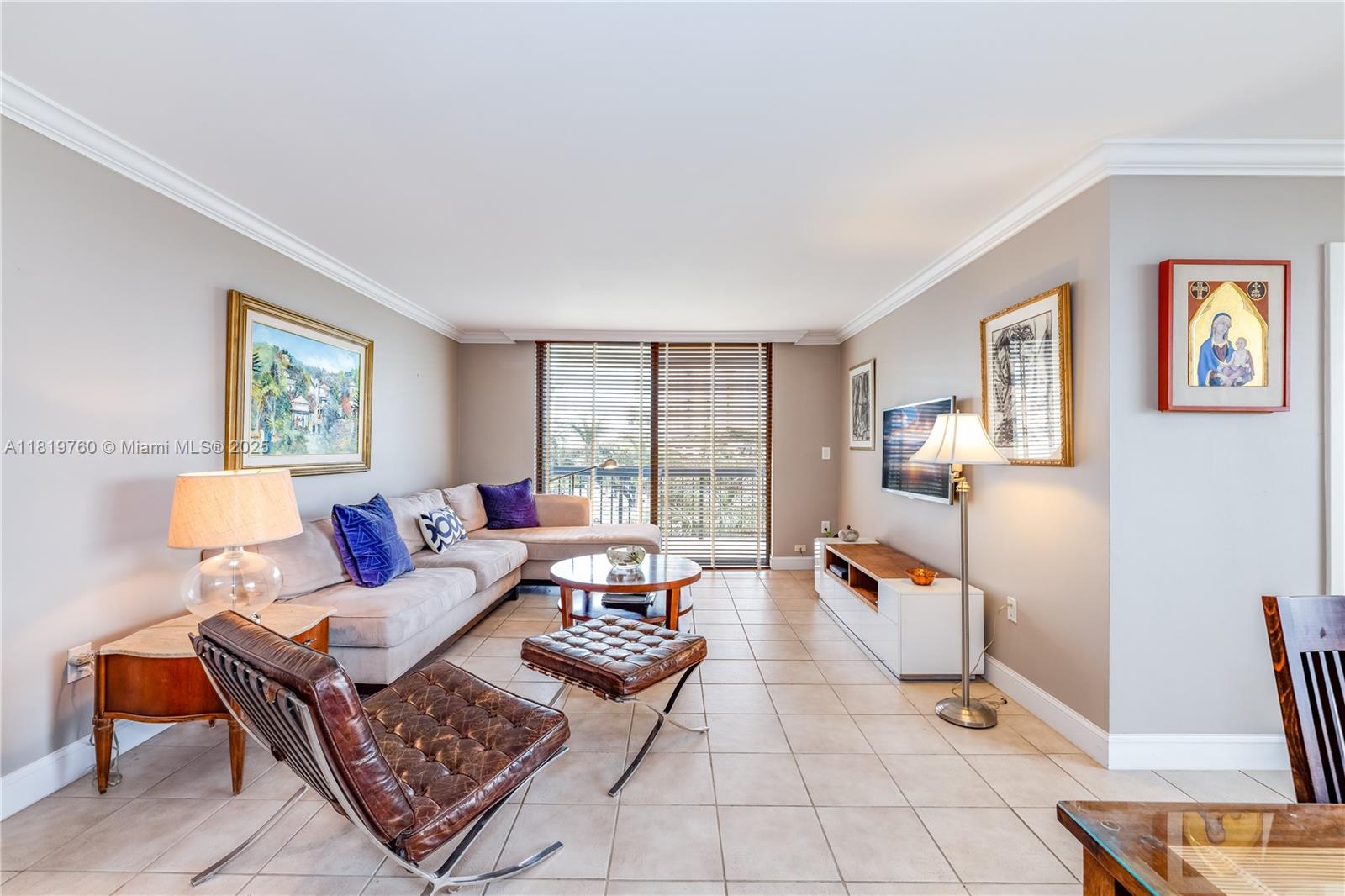 2333 Brickell Ave # 416