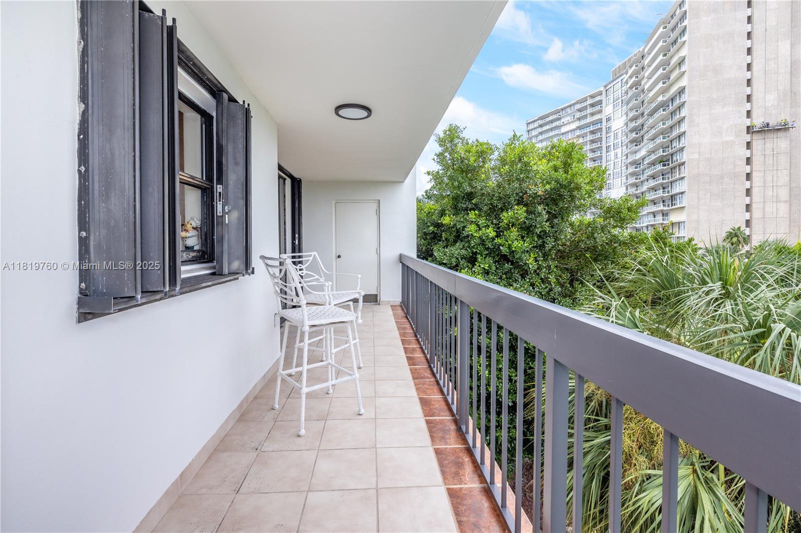 2333 Brickell Ave # 416