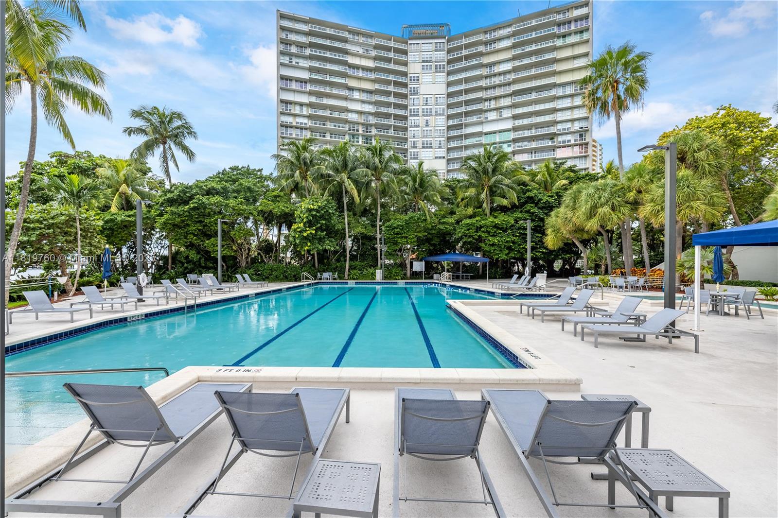 2333 Brickell Ave # 416