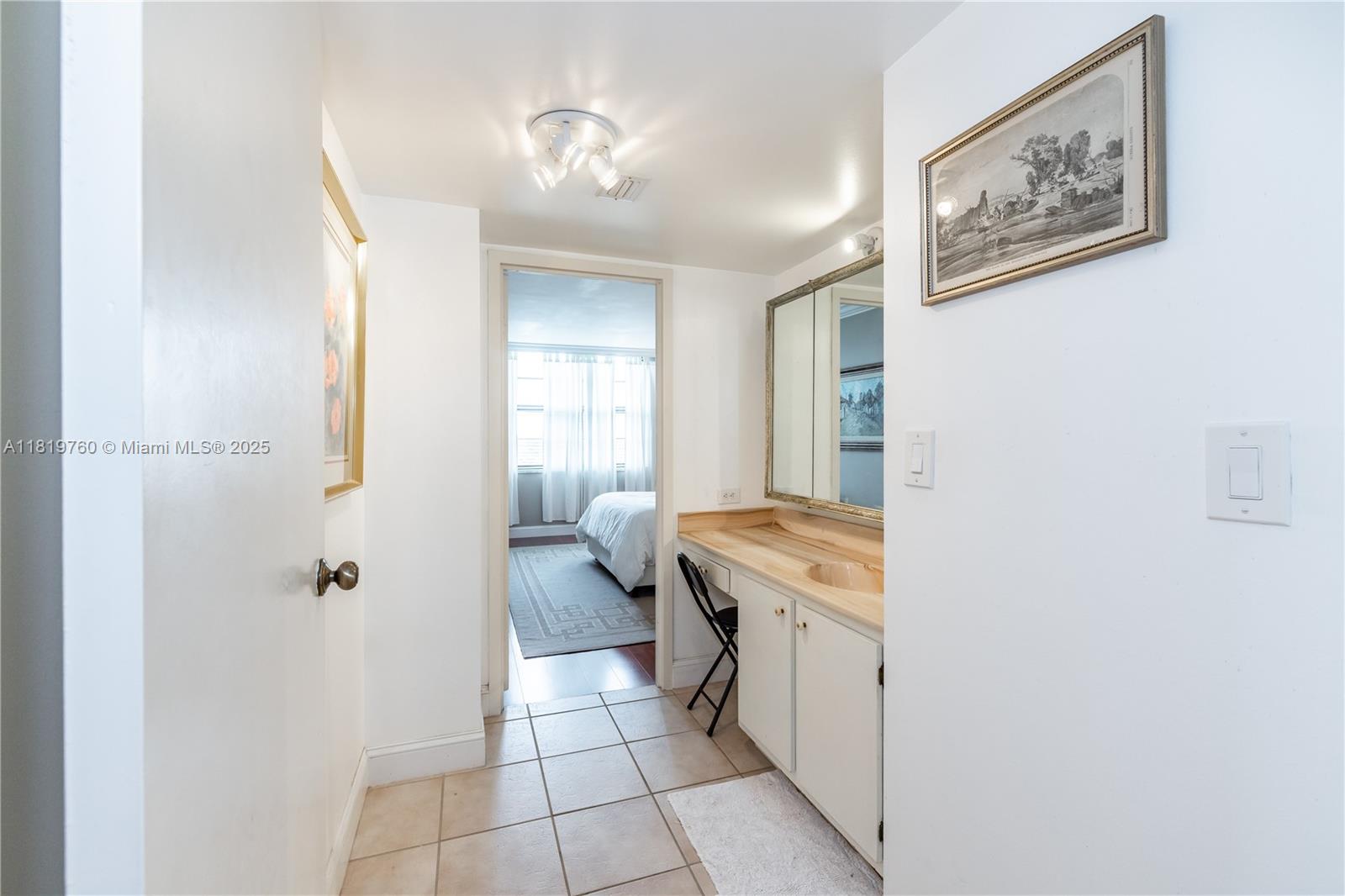 2333 Brickell Ave # 416