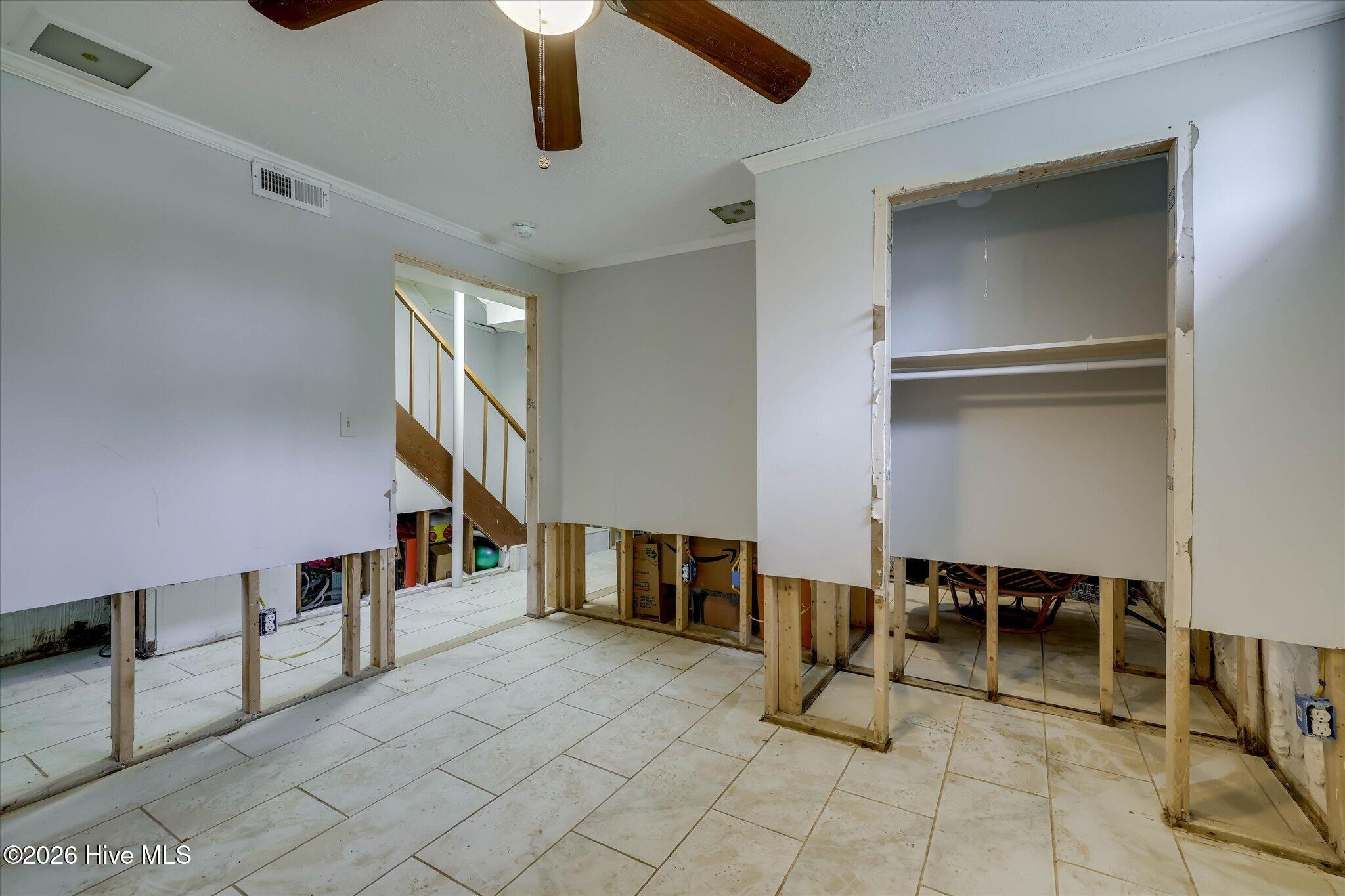 1002 Eustis Drive