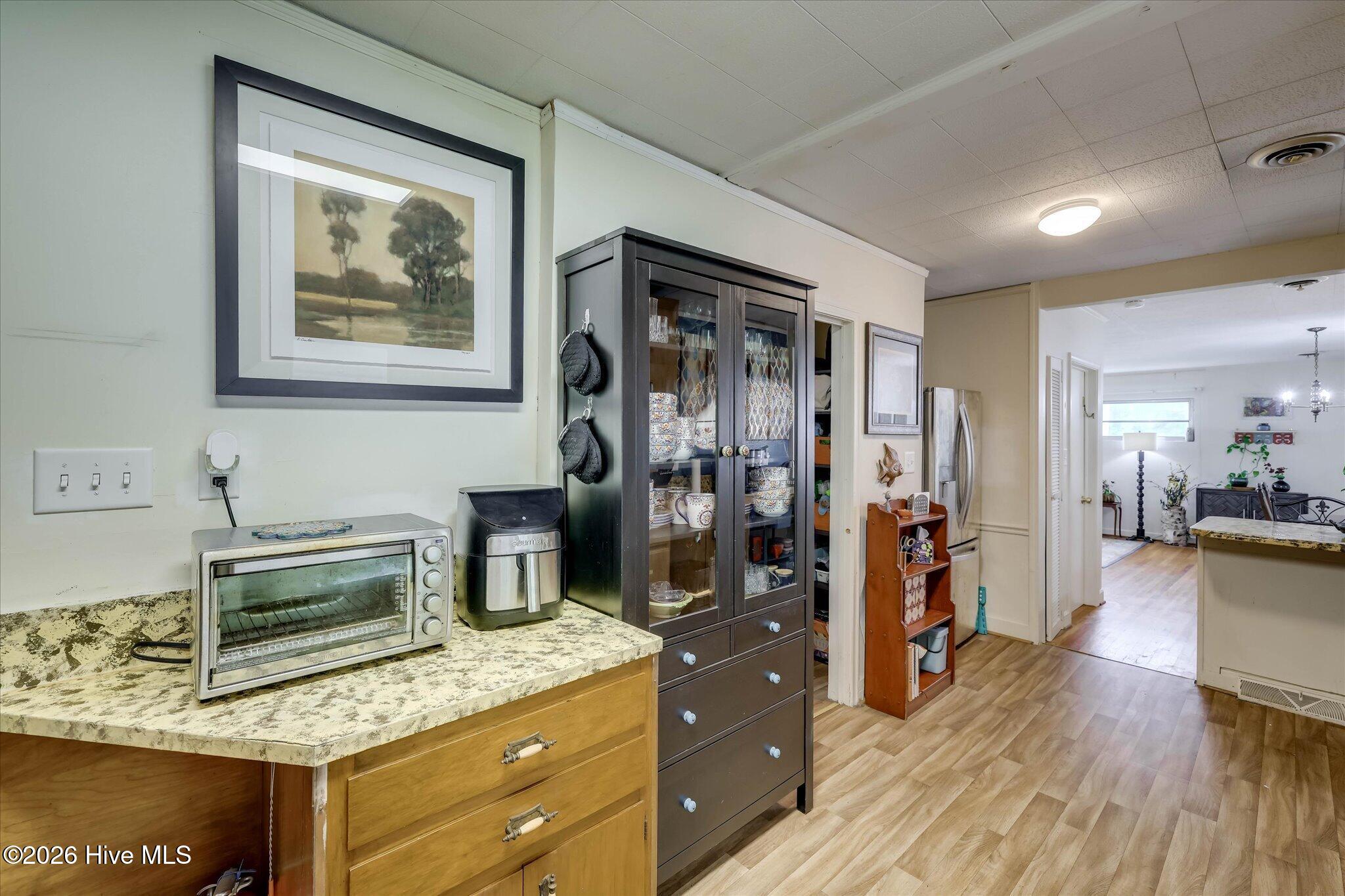 1002 Eustis Drive