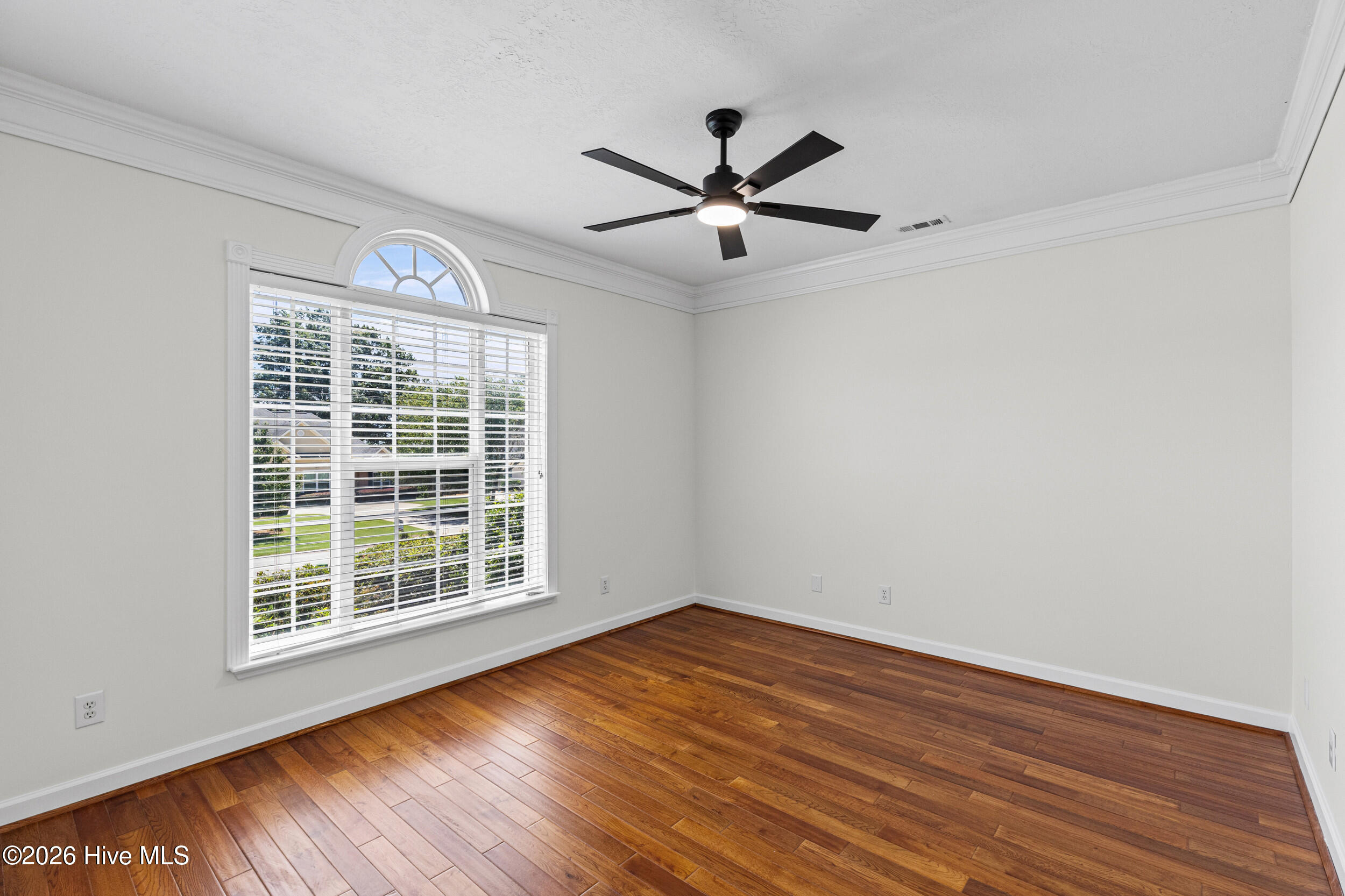 976 Windmill Parkway