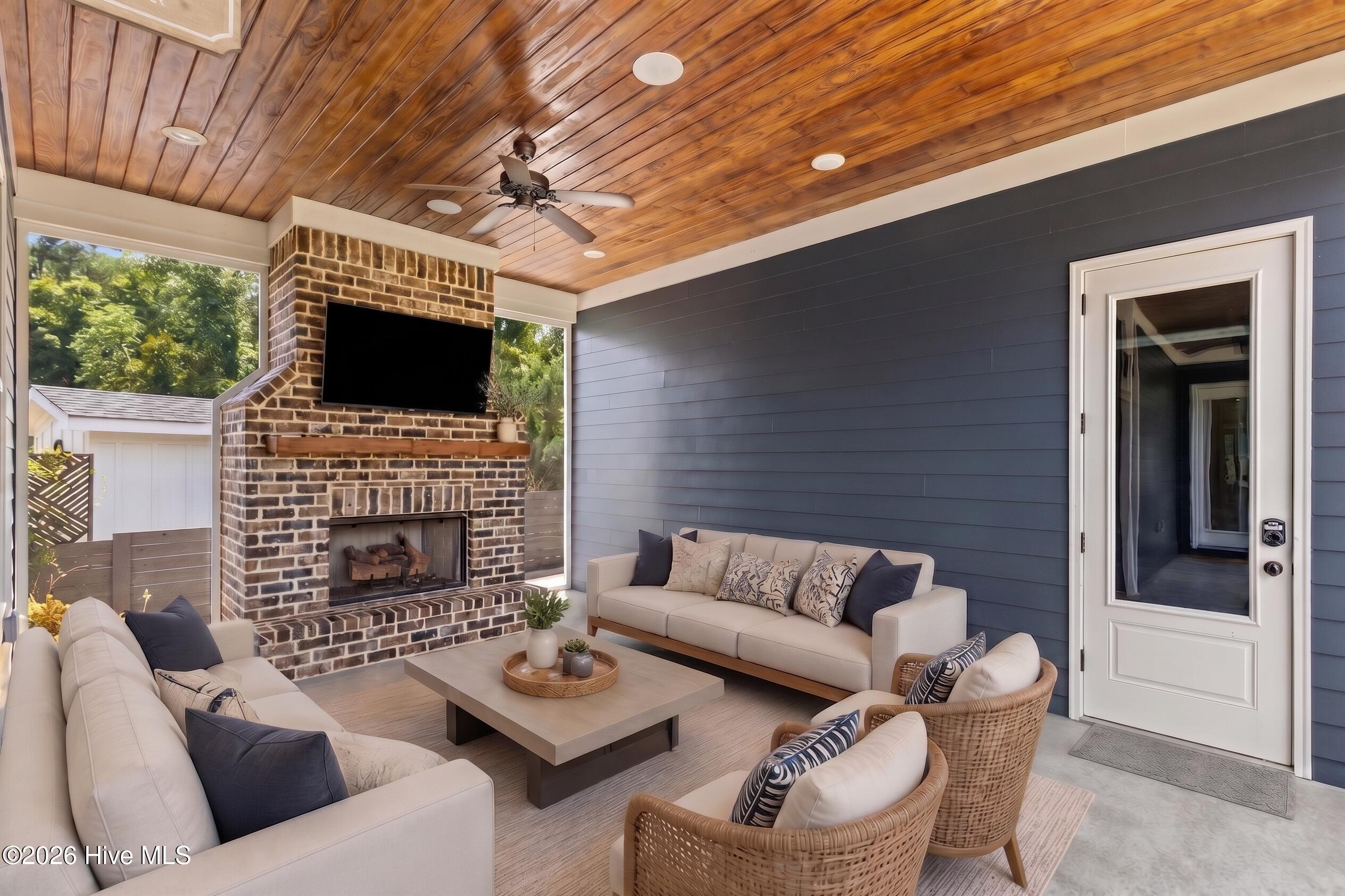 205 Hornsby Lane