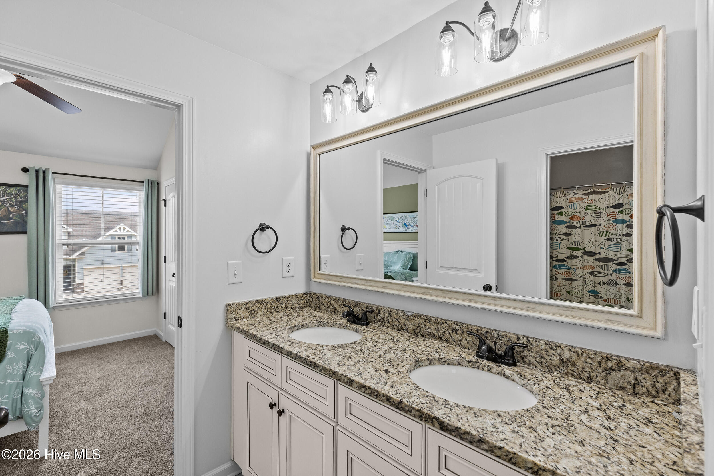 5613 Sunbury Loop