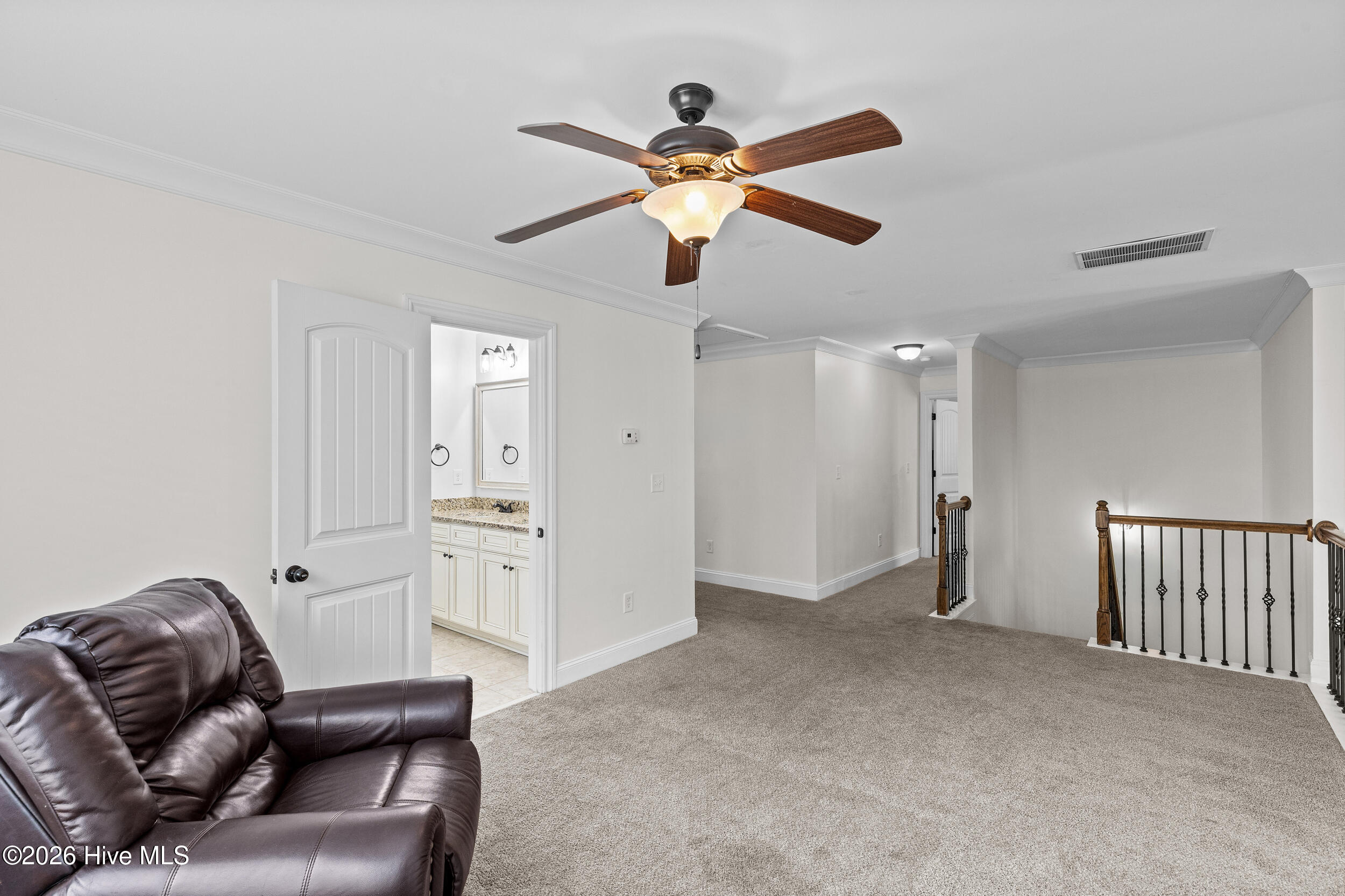 5613 Sunbury Loop