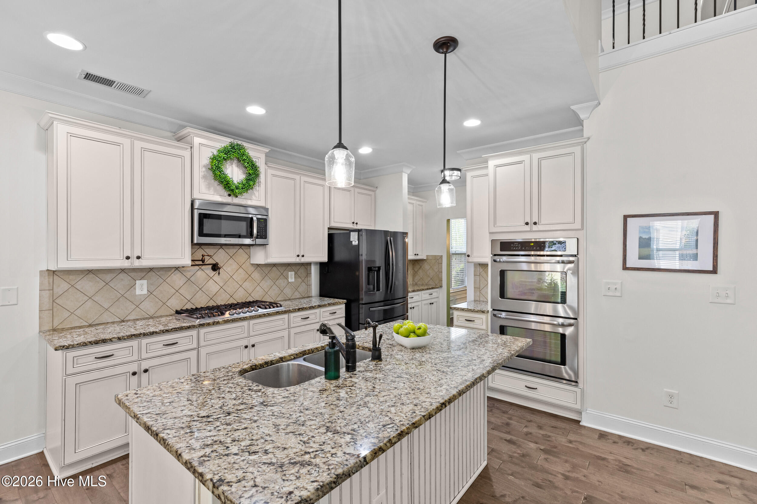 5613 Sunbury Loop
