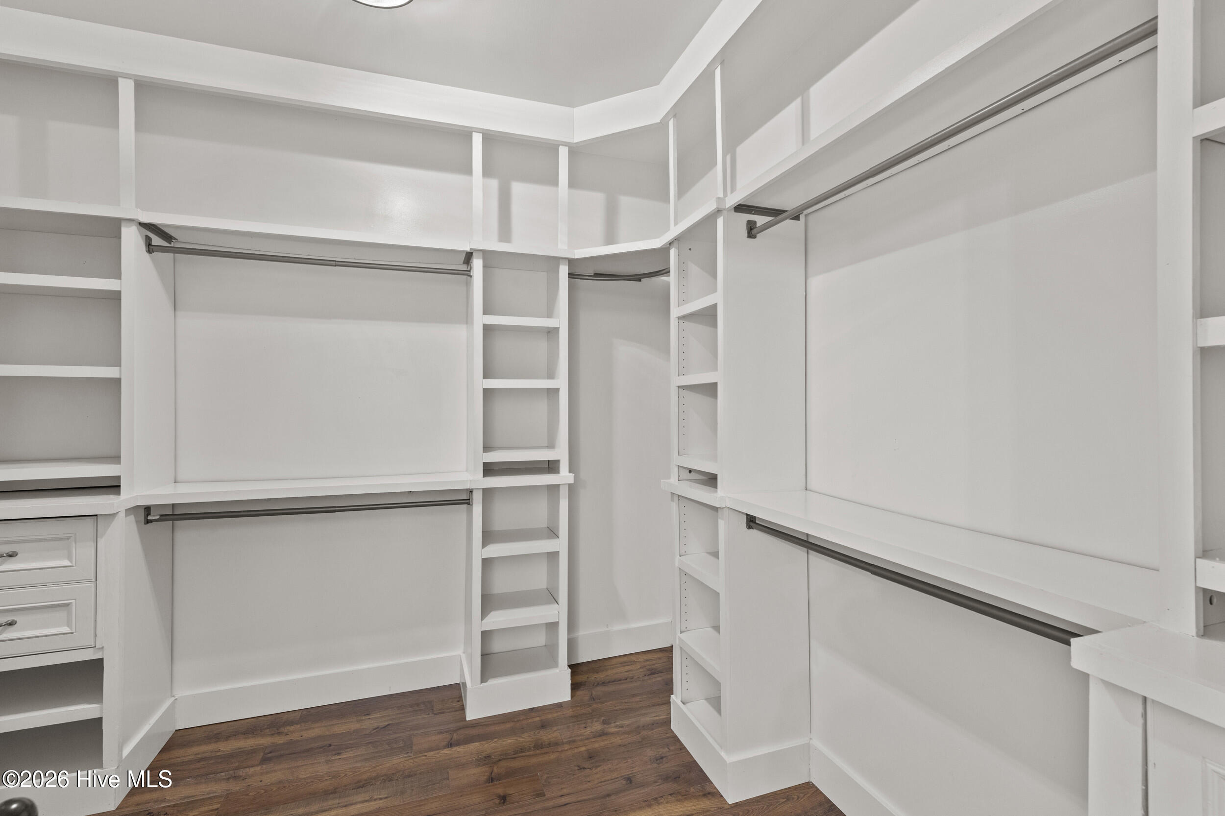 5613 Sunbury Loop
