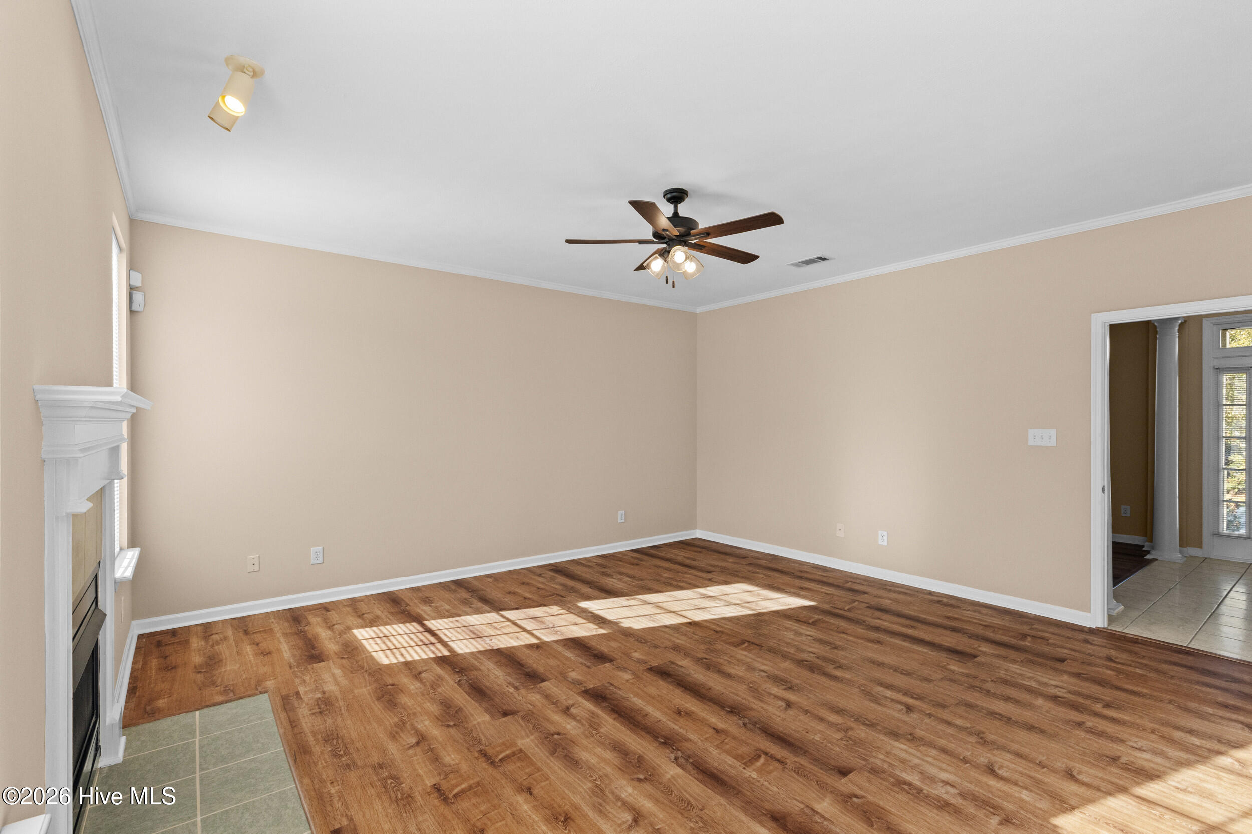 352 Heath Way
