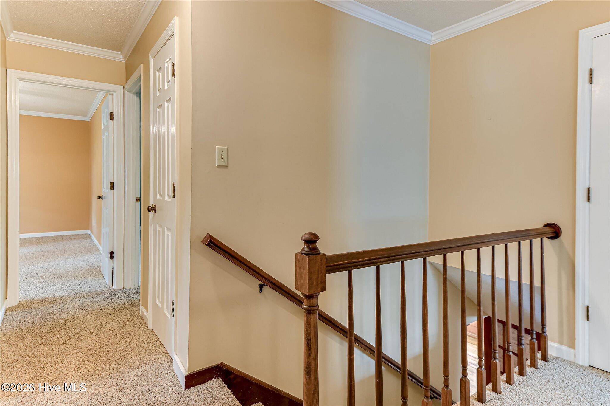 307 Wakefield Lane N