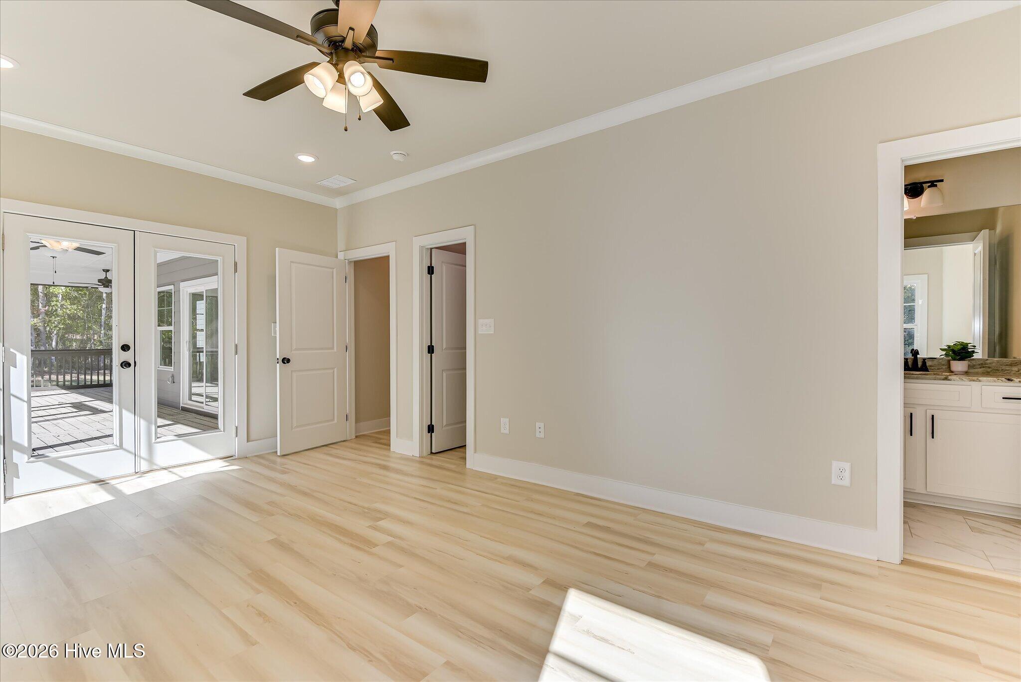 1021 S Pointe Court
