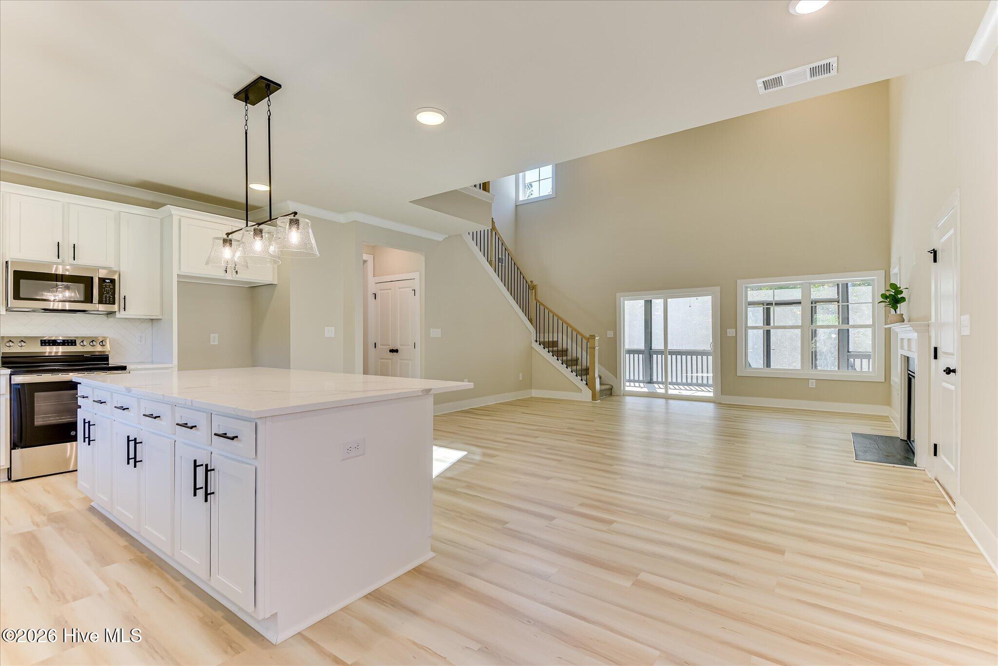 1021 S Pointe Court