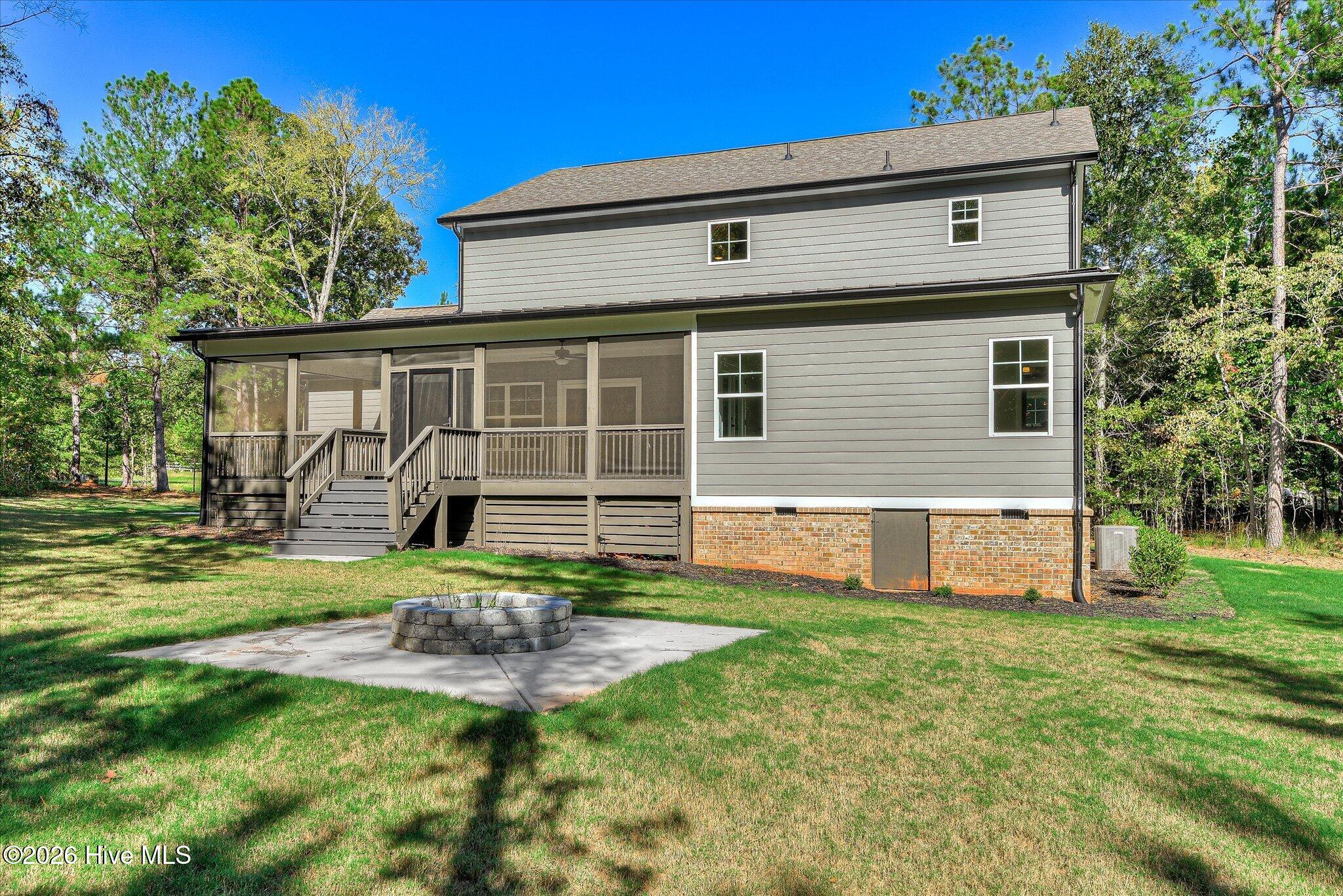 1021 S Pointe Court
