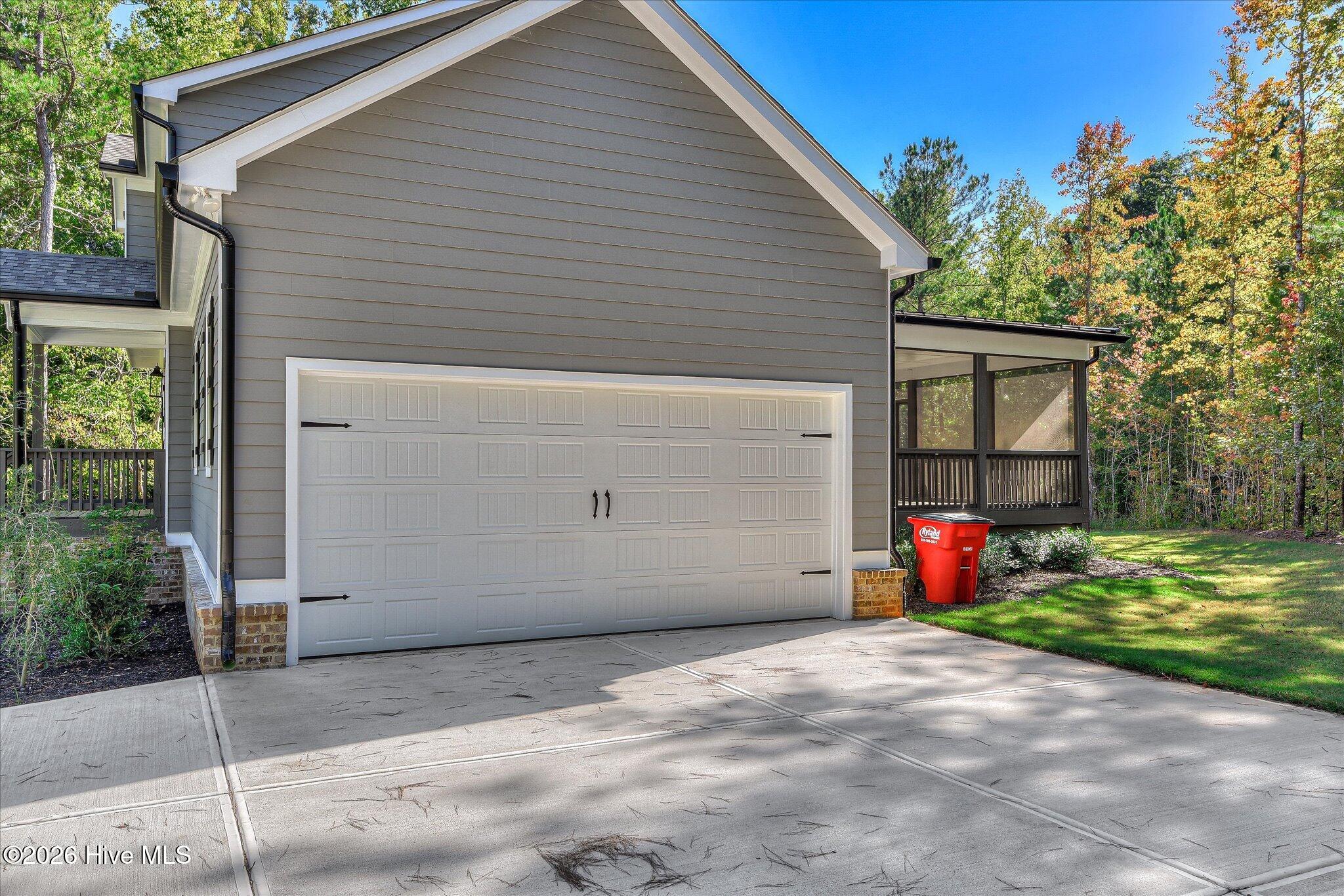 1021 S Pointe Court