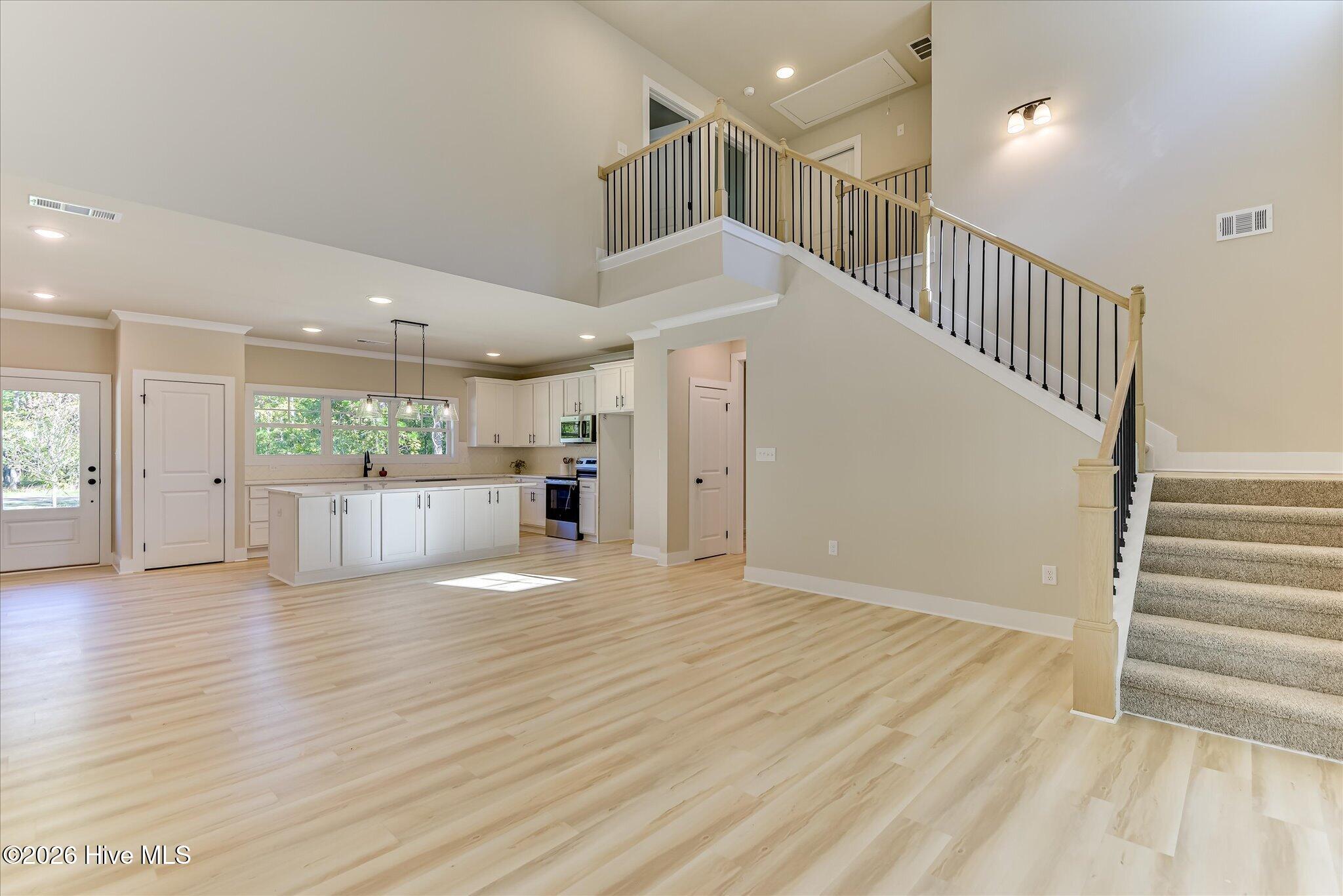 1021 S Pointe Court