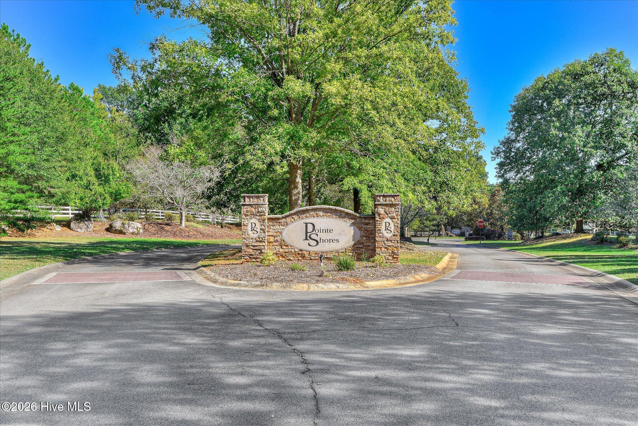 1021 S Pointe Court