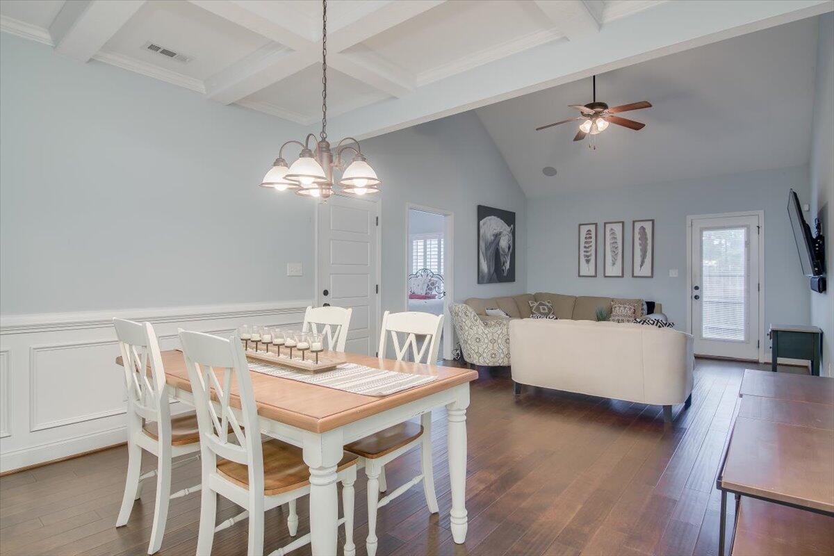 3016 Greymoor Circle