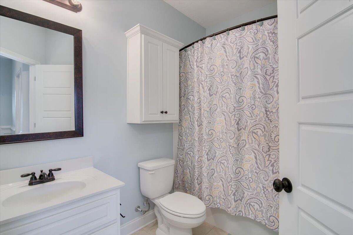 3016 Greymoor Circle