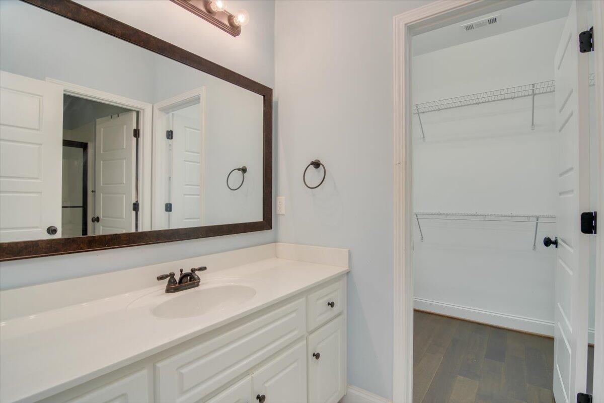 3016 Greymoor Circle