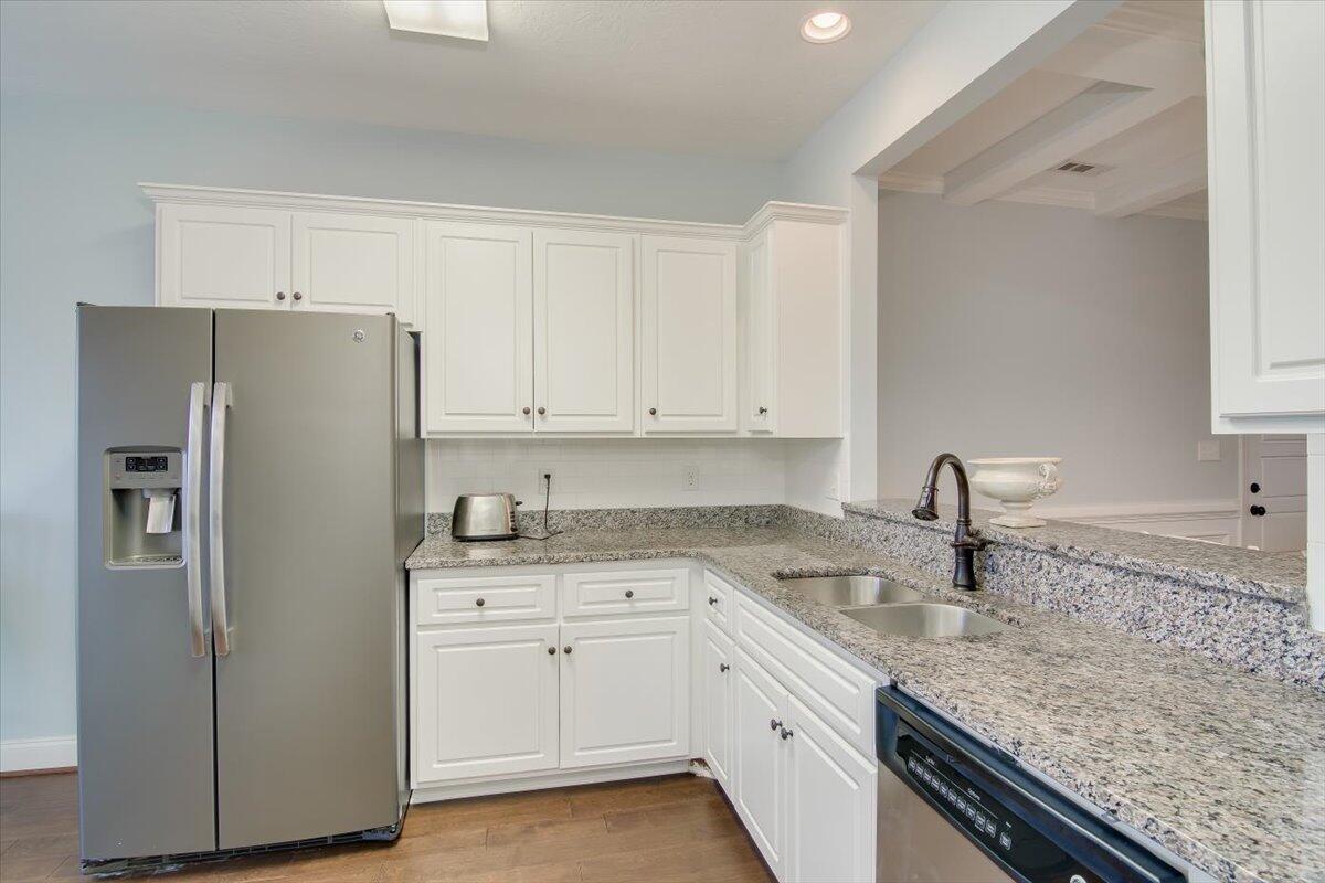 3016 Greymoor Circle