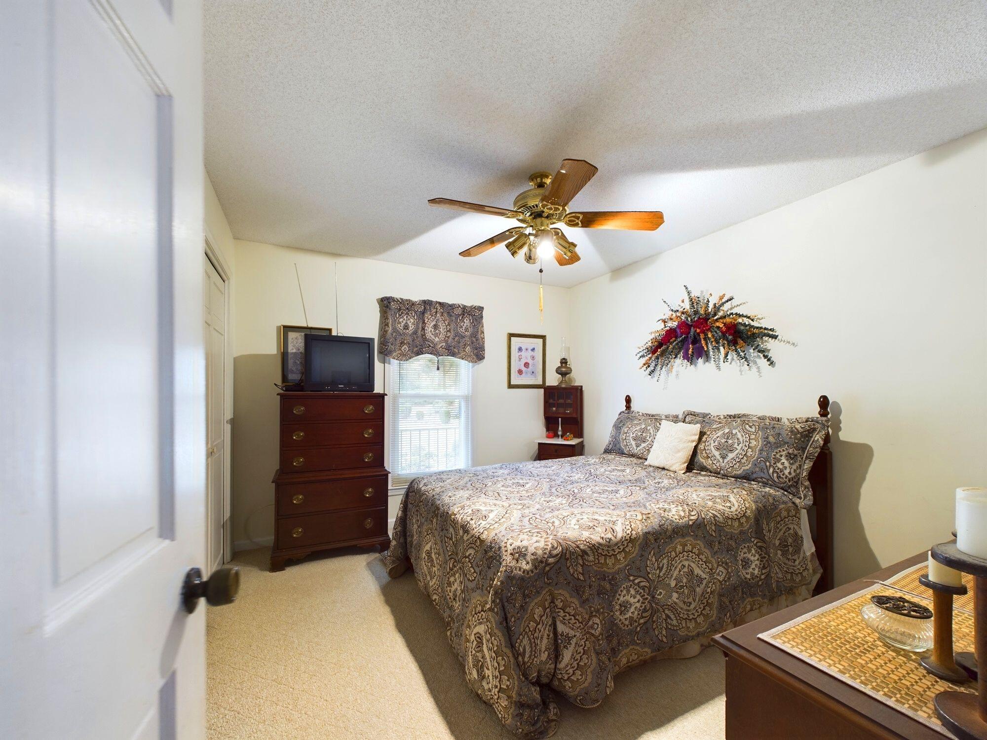 2440 Country Club Hills Drive