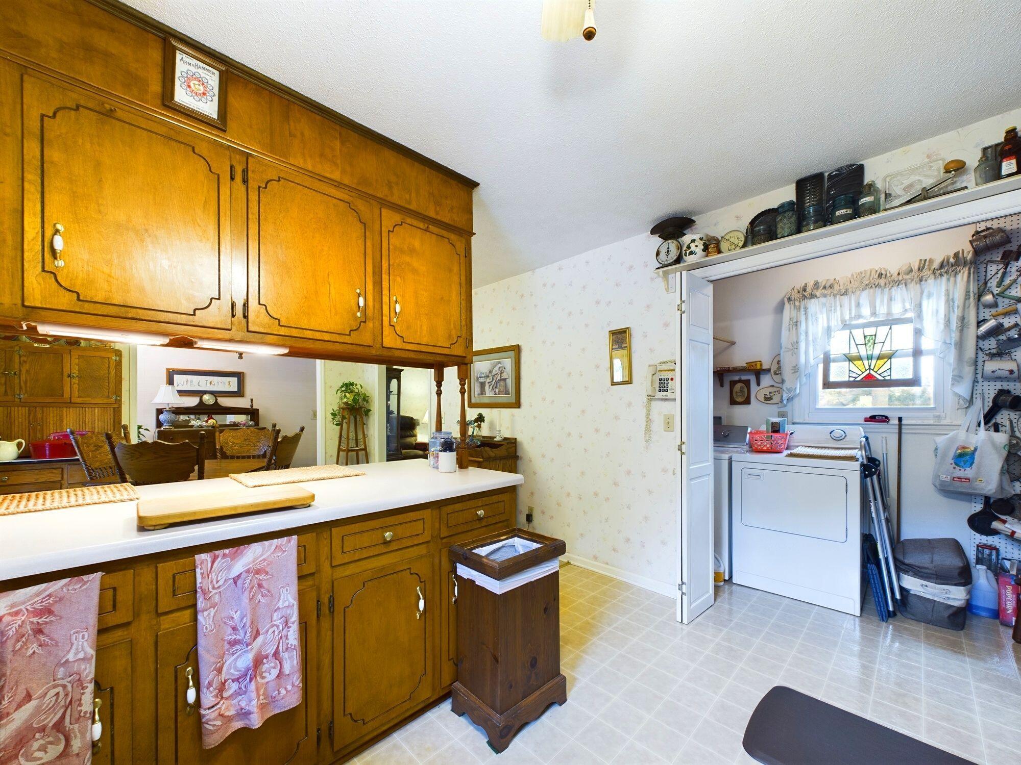 2440 Country Club Hills Drive