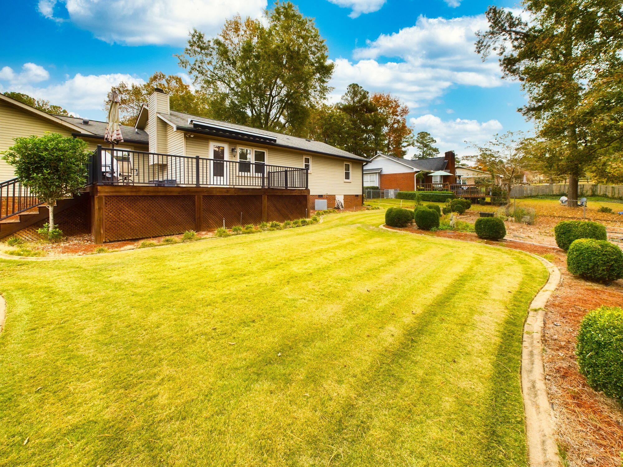 2440 Country Club Hills Drive