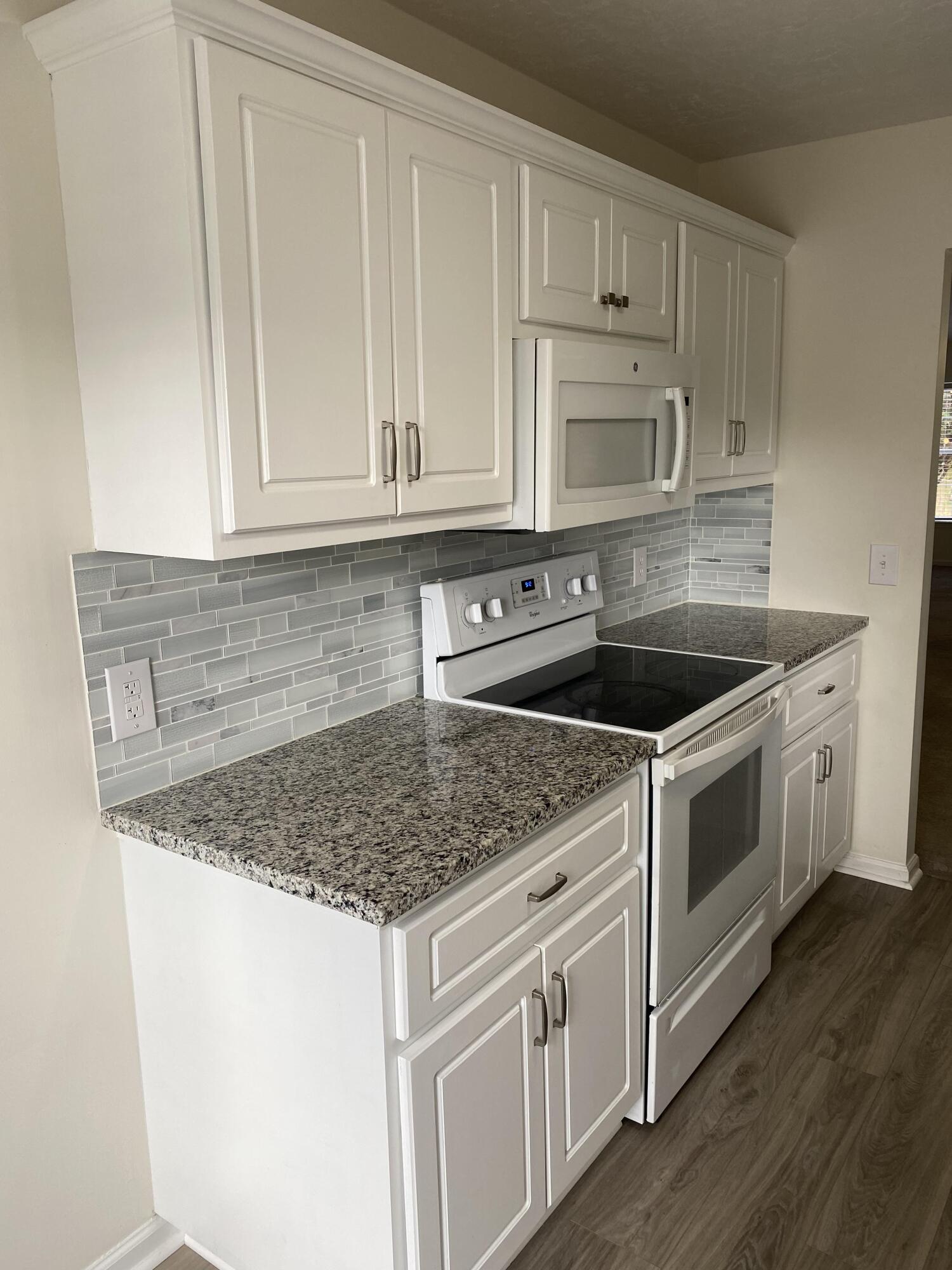 125 W Middlebury Lane SW, 0