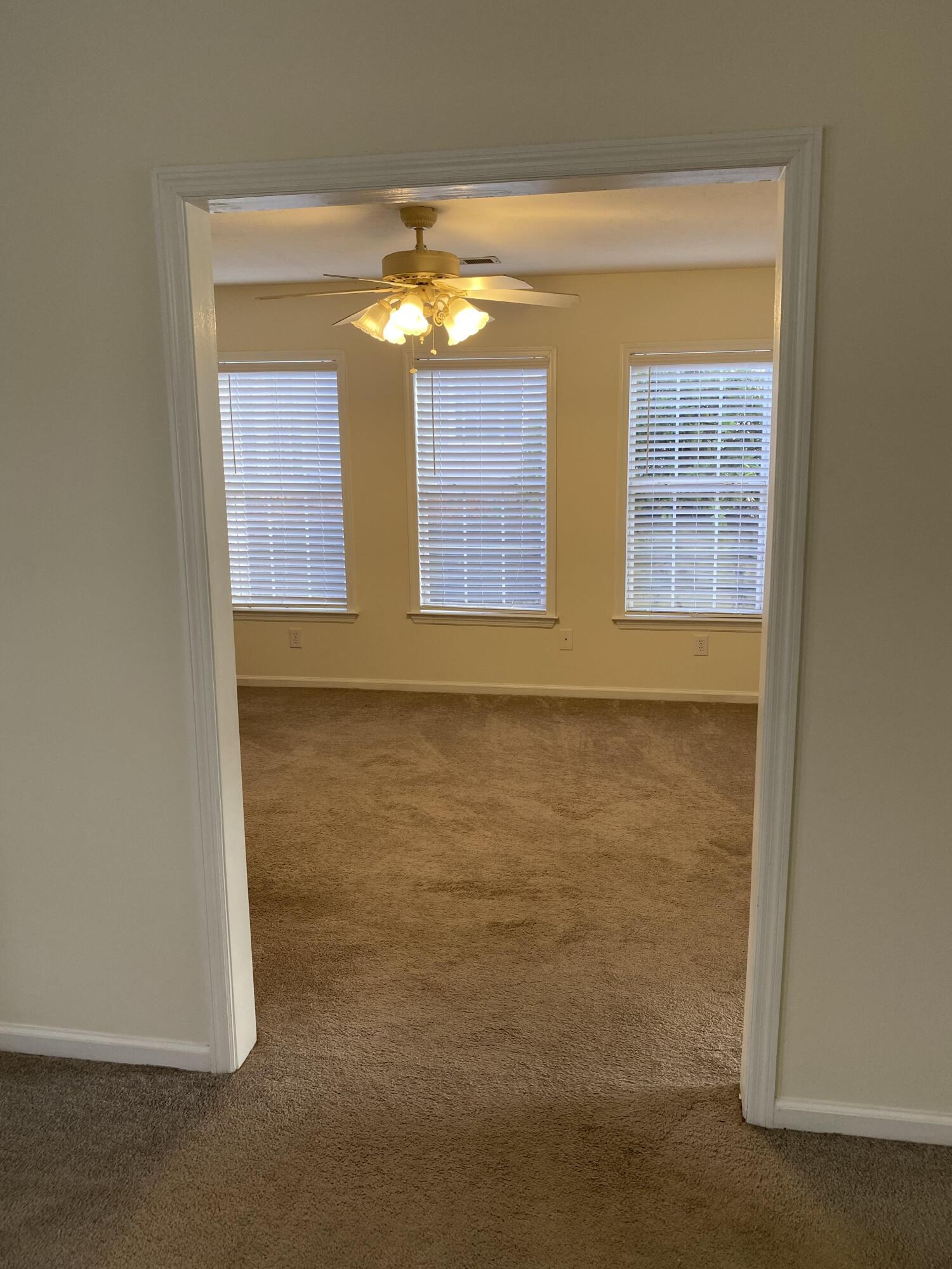 125 W Middlebury Lane SW, 0