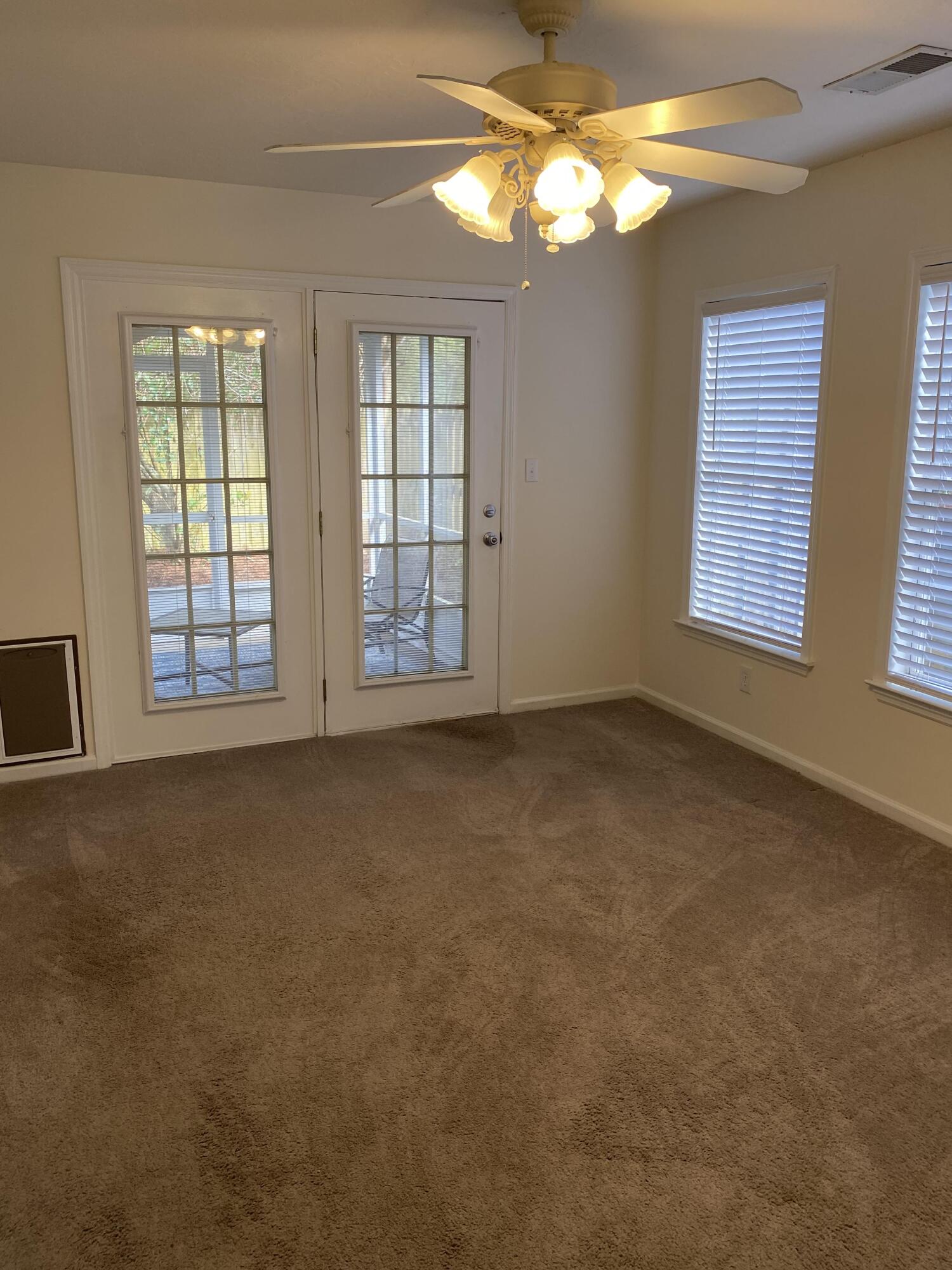 125 W Middlebury Lane SW, 0