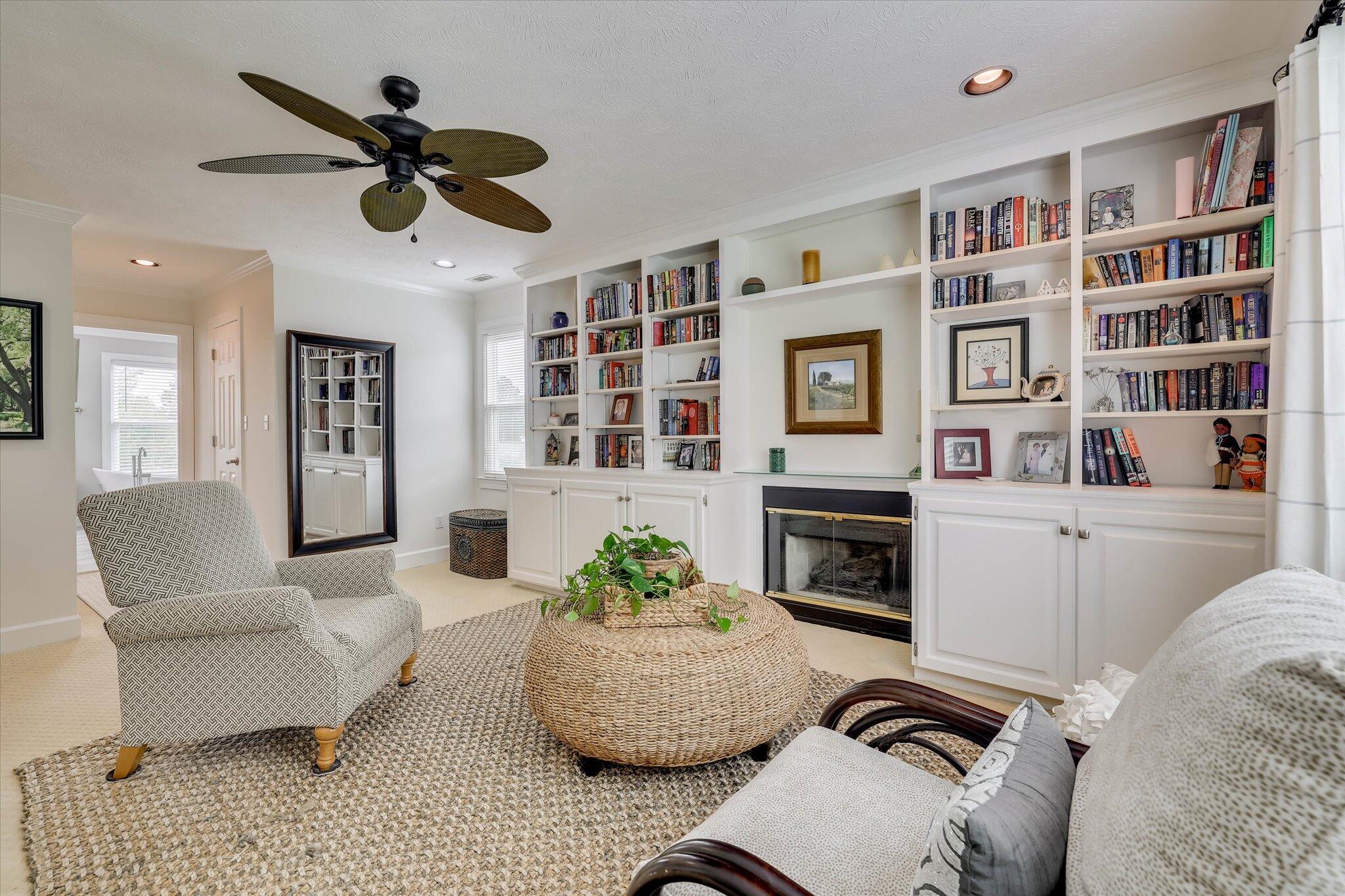 100 Yellow Pine Road