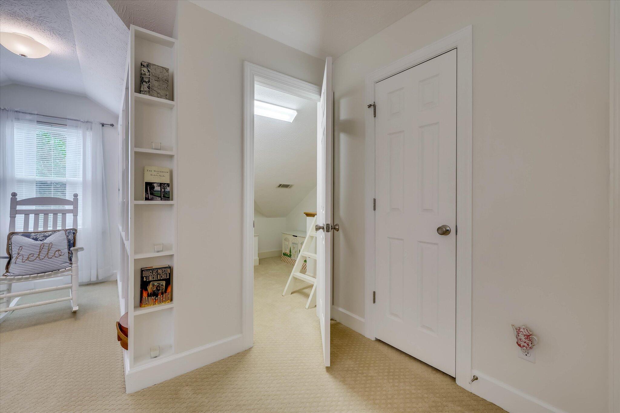 100 Yellow Pine Road