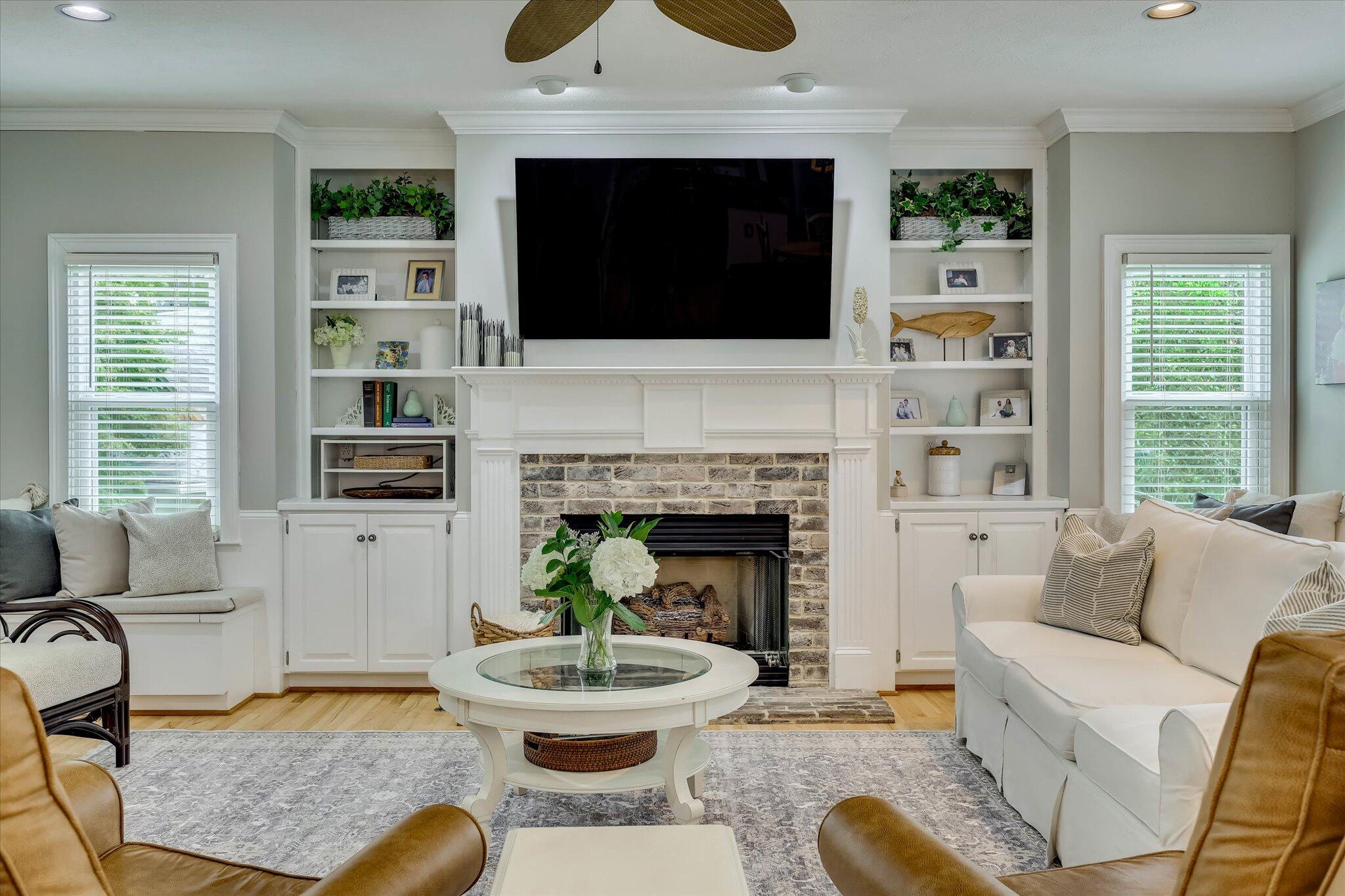 100 Yellow Pine Road