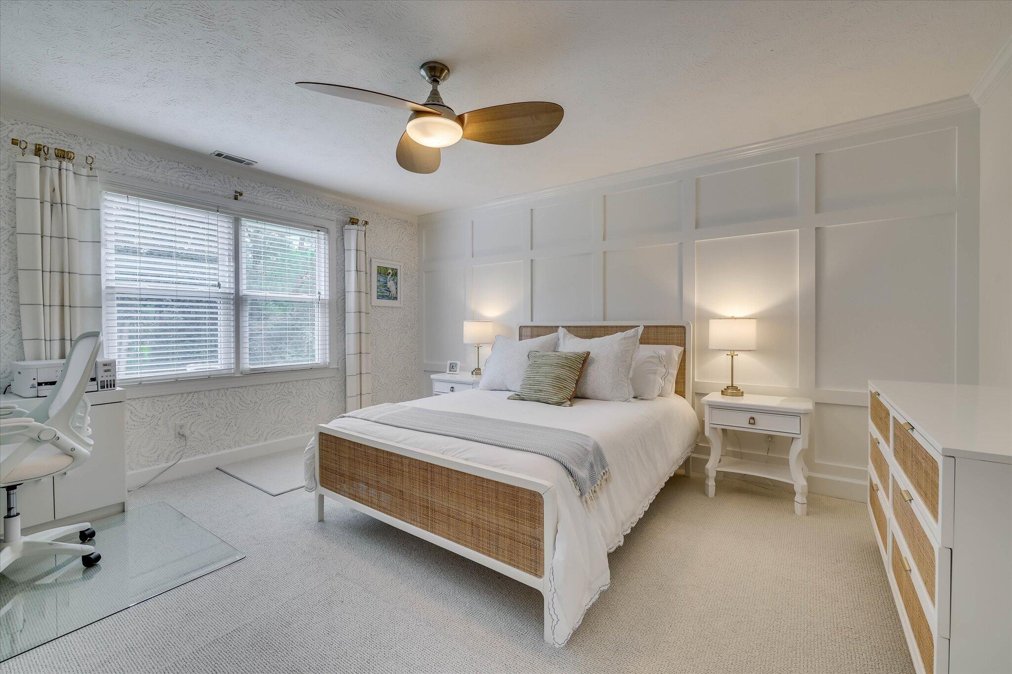 100 Yellow Pine Road