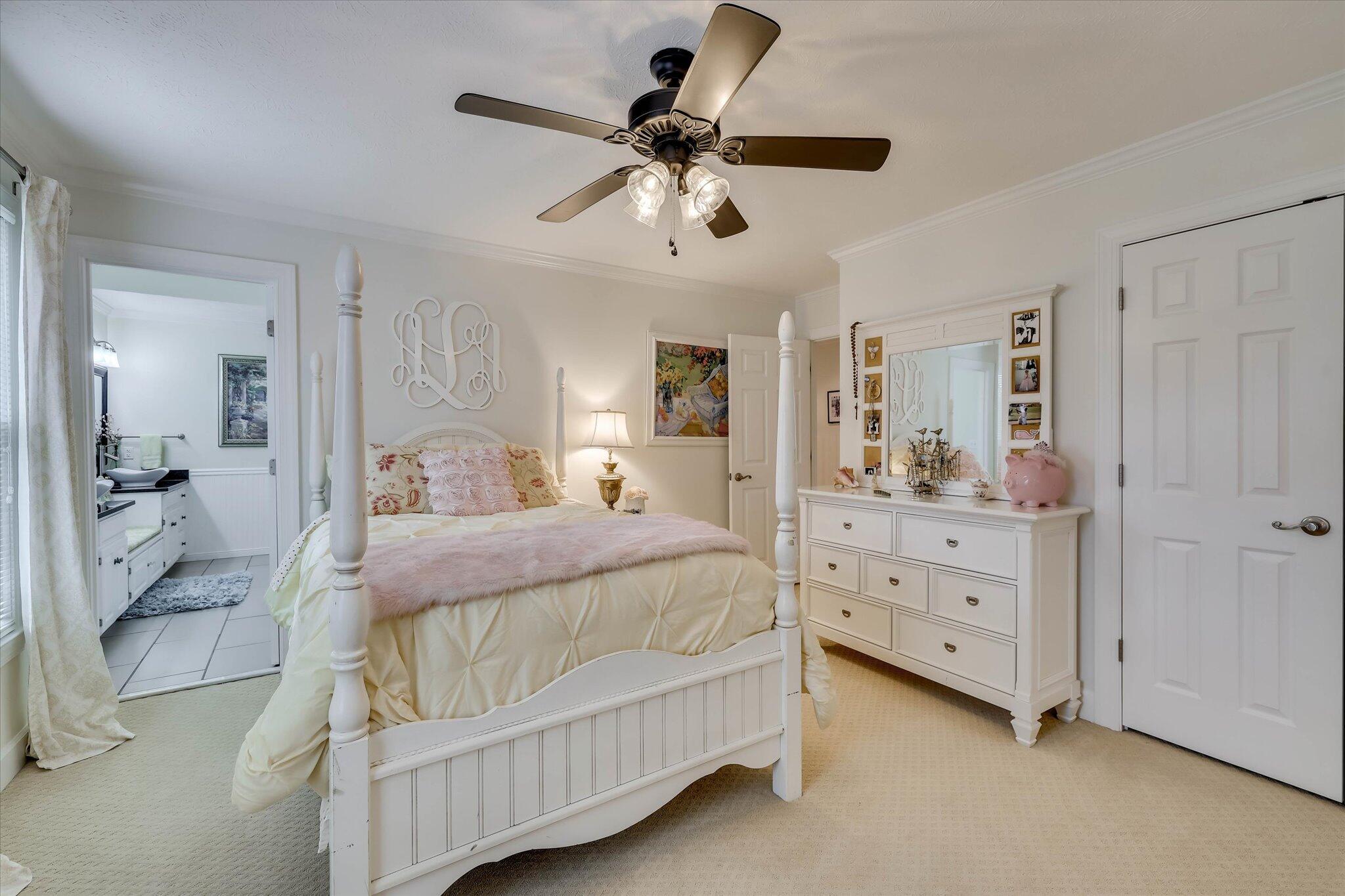 100 Yellow Pine Road