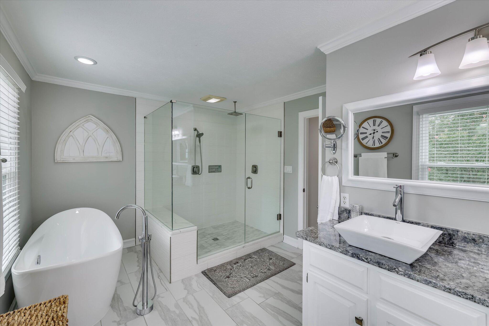 100 Yellow Pine Road