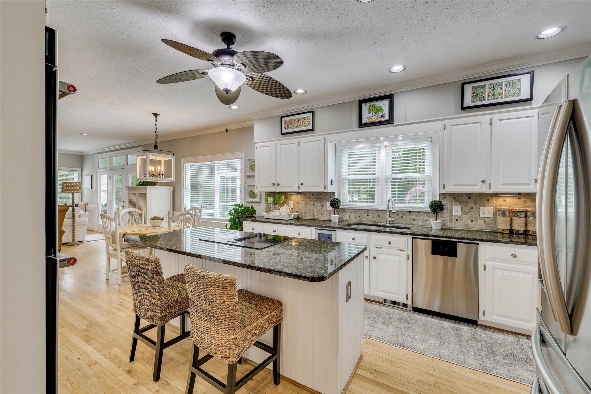 100 Yellow Pine Road